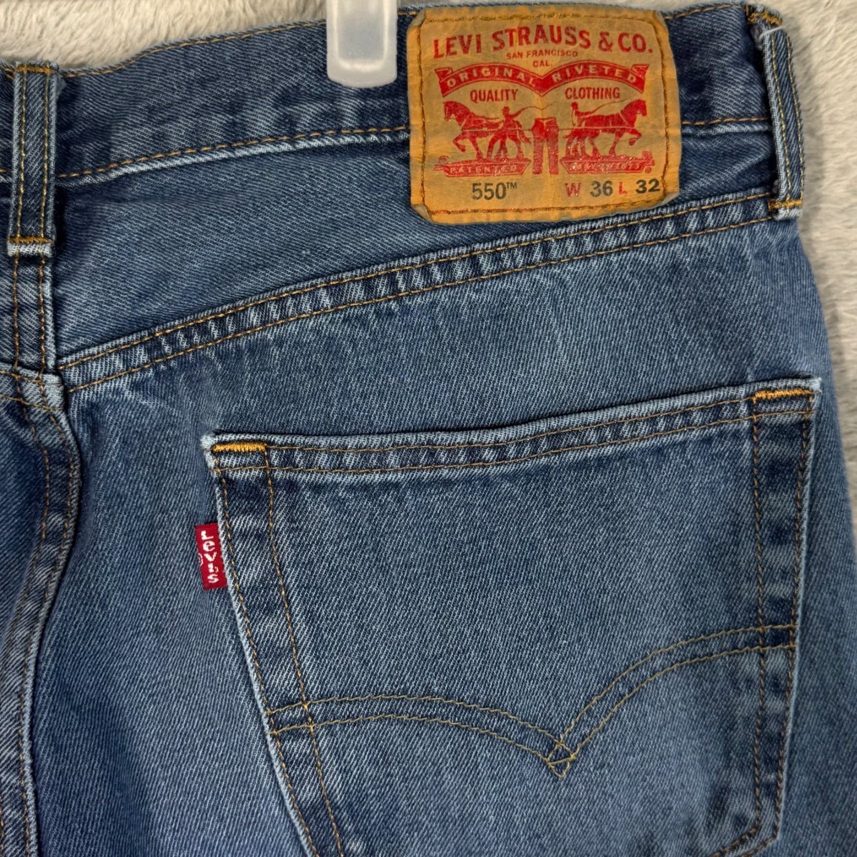 Levi's VINTAGE Levi’s 550 Jeans Men’s 36 x 32 Blue Denim Mid Rise Relaxed Straight Leg Jeans Size US 36 / EU 52 - 7 Thumbnail