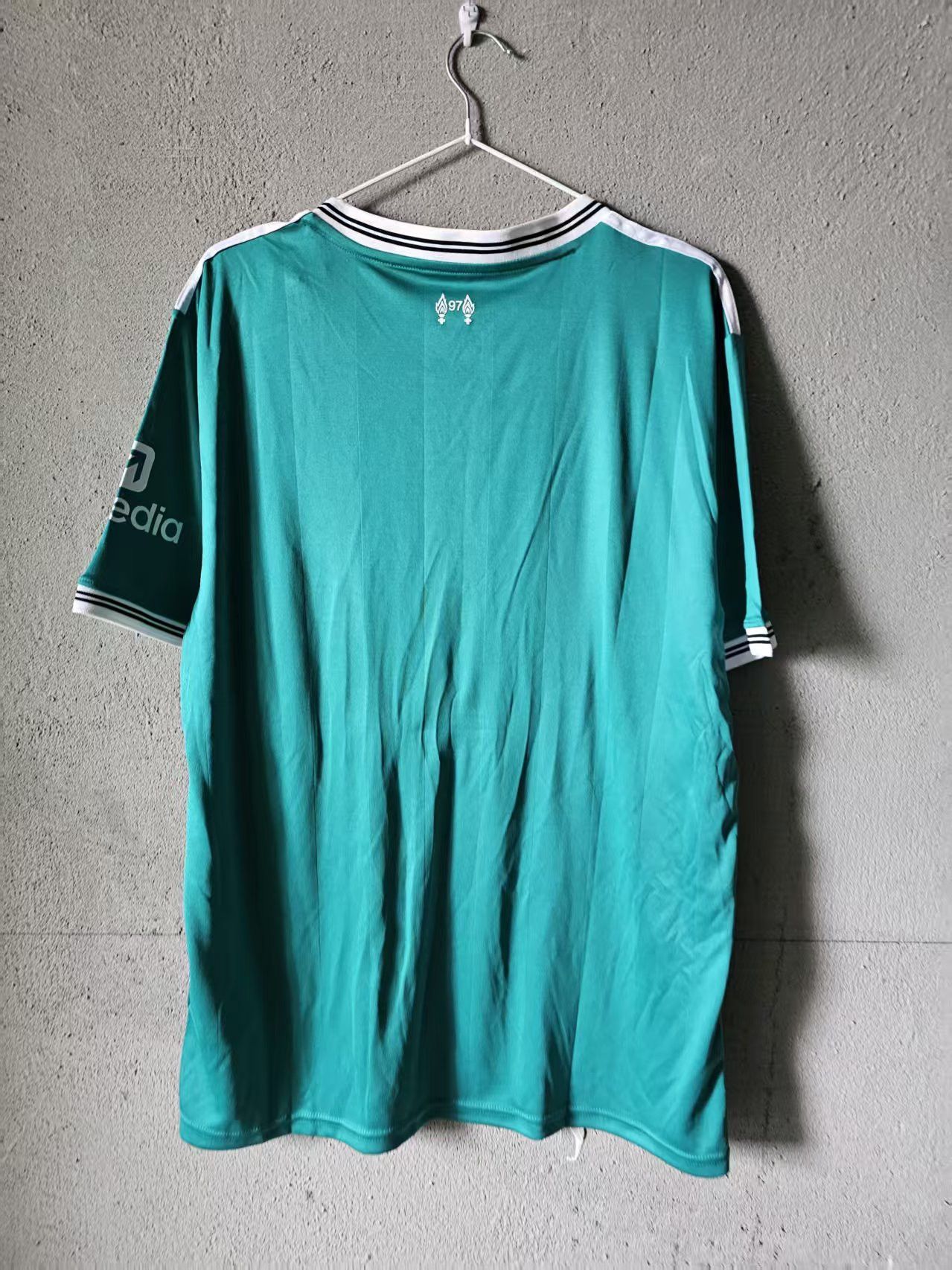Other 2026 Liverpool Jersey Size US S / EU 44-46 / 1 - 3 Thumbnail