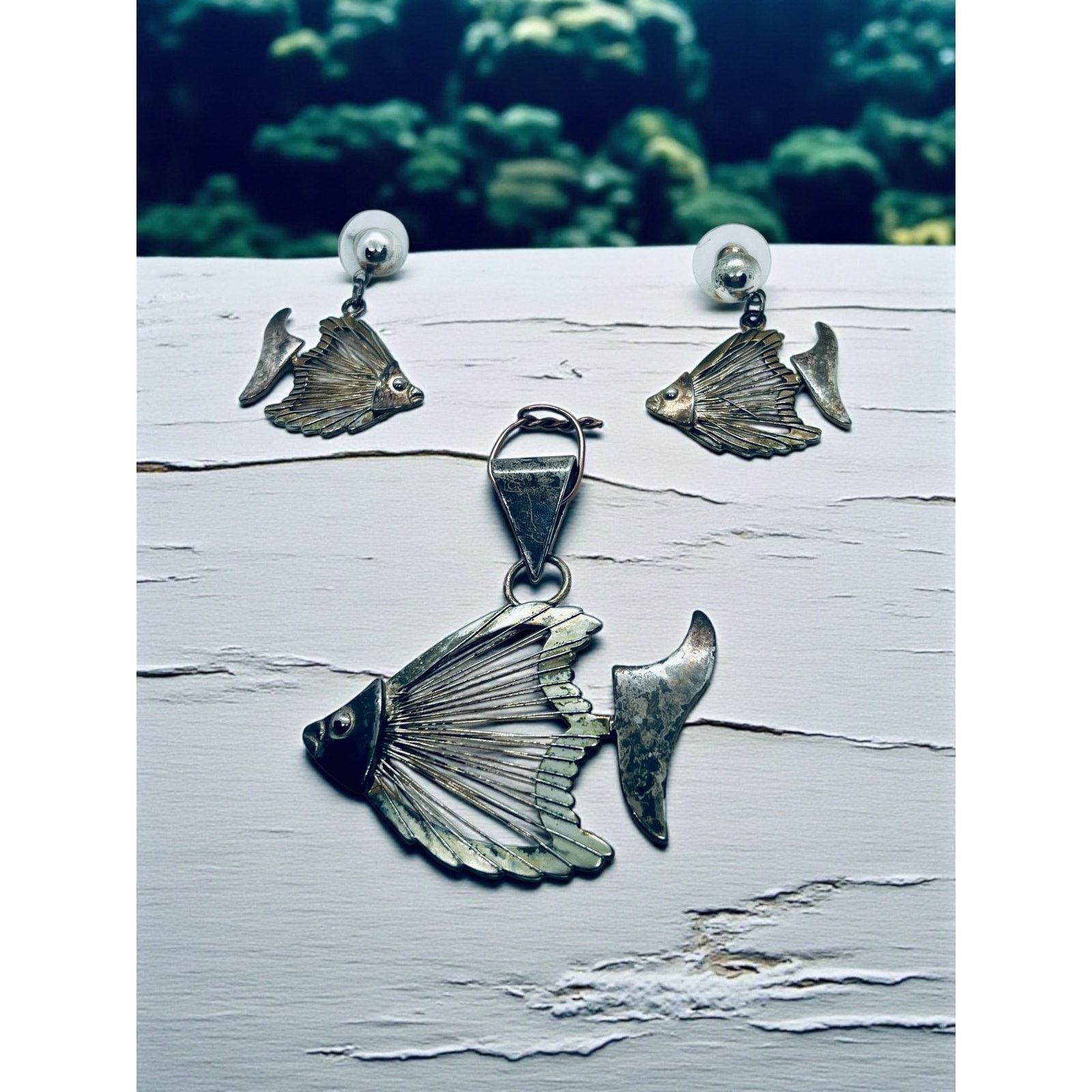 Other Signed Artisan Fish Pendant & Earrings Set Silver Tone Size ONE SIZE - 10 Thumbnail