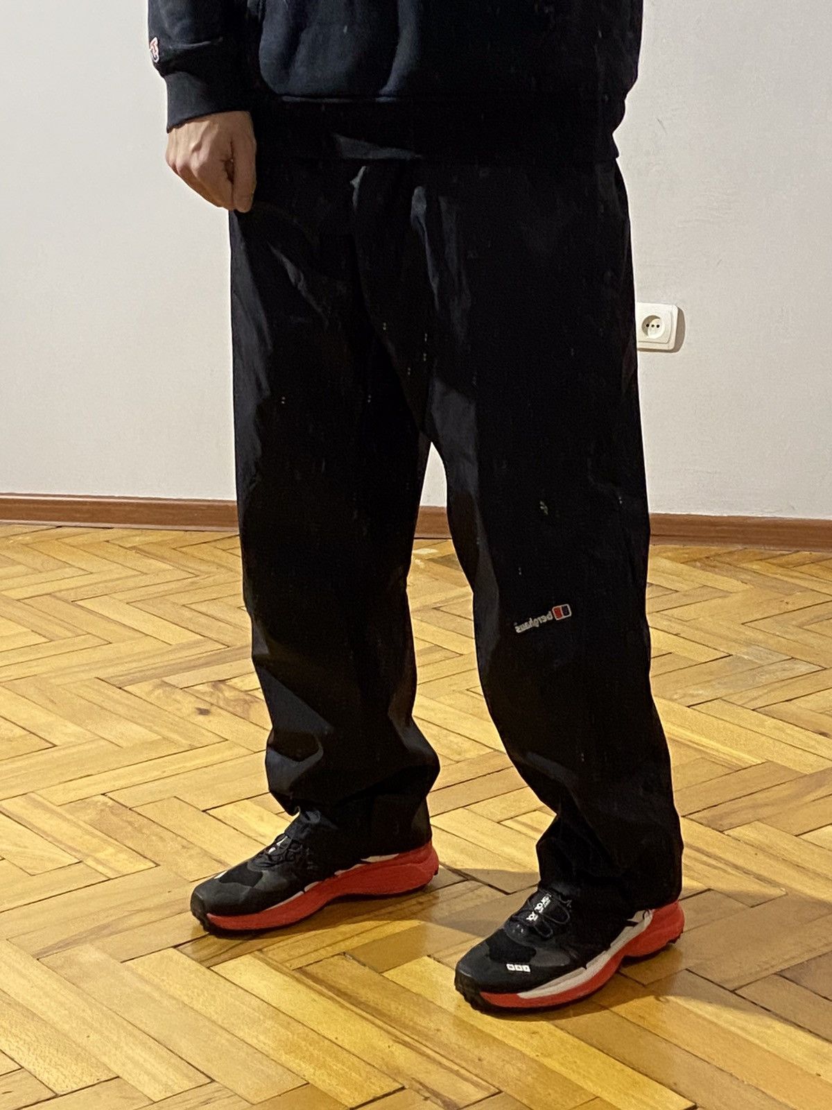 Berghaus Berghaus hype y2k gorpcore streetwear pants Size US 38 / EU 54 - 4 Thumbnail