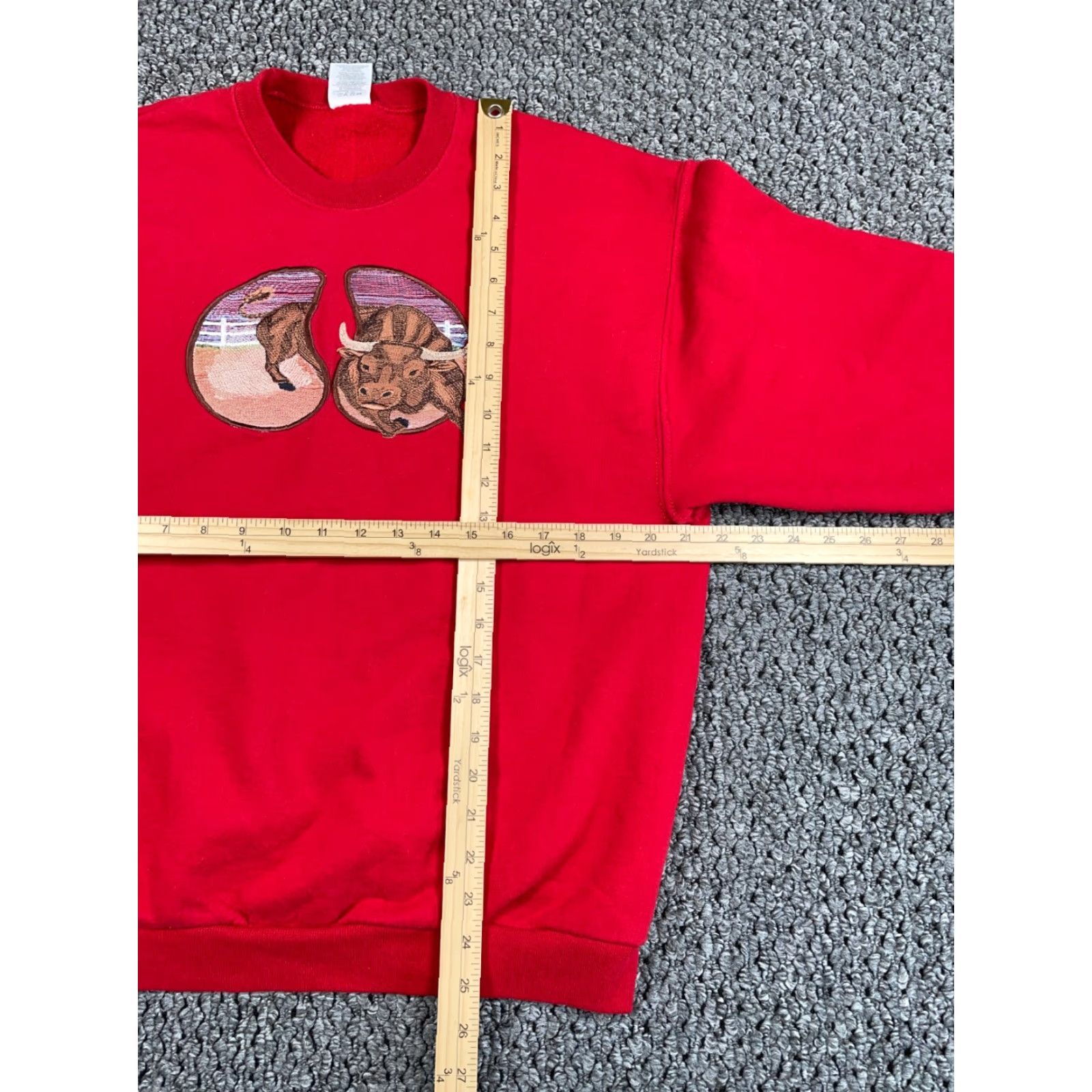 Jerzees VTG Jerzees Sweatshirt Crew Neck Red 50/50 Embroidered Bullfighting Graphic Print Adult Large Mens Retro 90s Size US L / EU 52-54 / 3 - 5 Thumbnail
