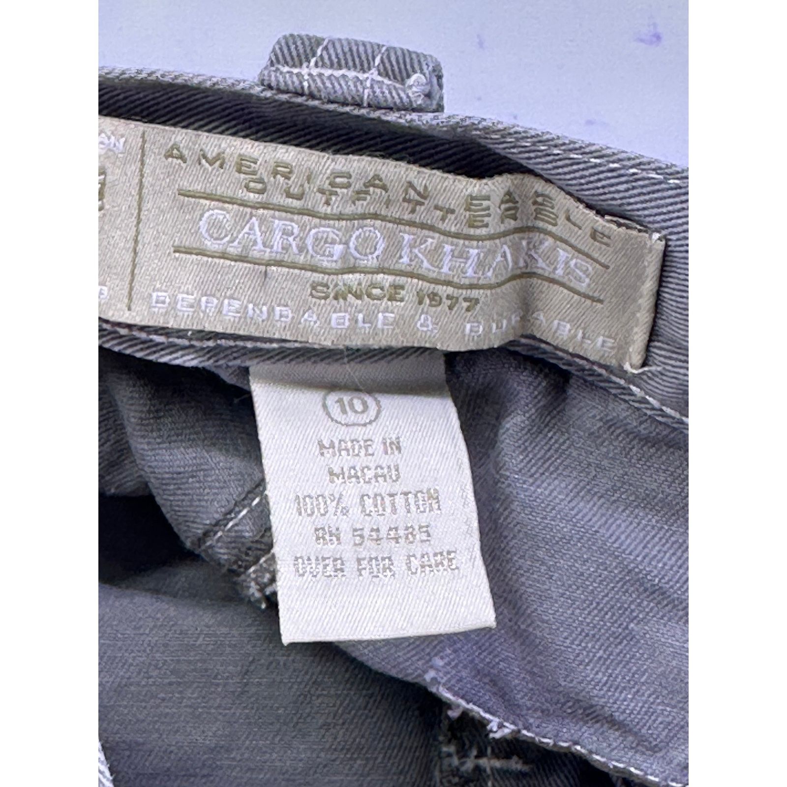 American Eagle Outfitters American Eagle Outfitters Cargo khakis Size 10 Size 32" / US 10 / IT 46 - 8 Thumbnail