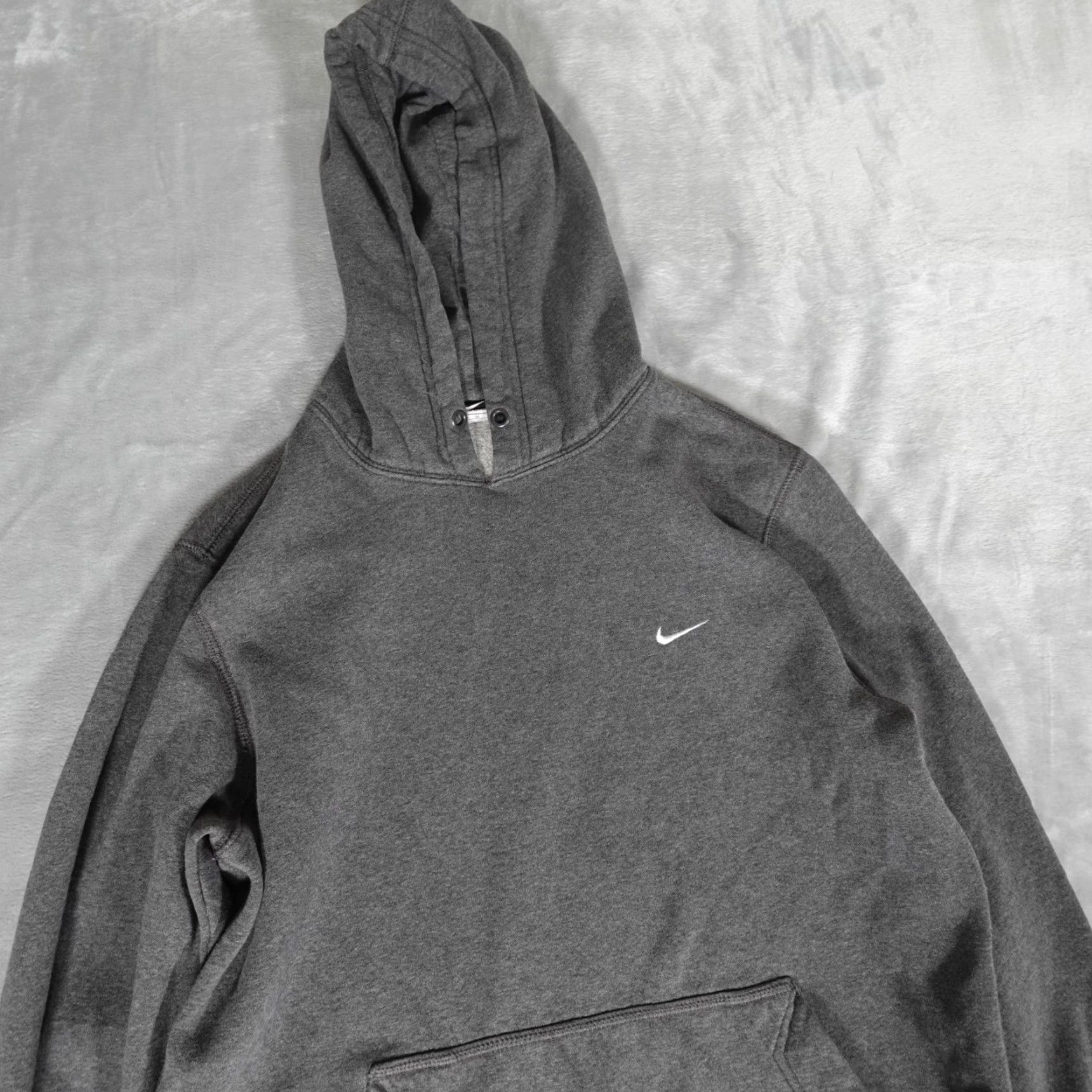 Nike VINTAGE Nike Swoosh Hoodie Mens M Streetwear Embroidered Gray Pullover Sweatshirt 2000s Sportswear Figurehood Size US M / EU 48-50 / 2 - 2 Thumbnail