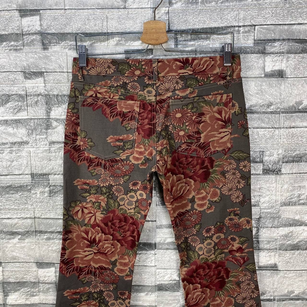 5351 POUR LES HOMMES RARE NWT CHEALSEA OLD FLOWER ABSTRACT SLIMFIT FLARED LOWRISE Size US 28 / EU 44 - 9 Thumbnail