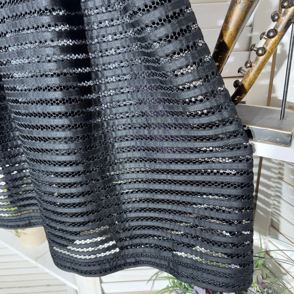 Vintage black skirt full swing midi mesh semi sheer fully lined 6 Size 28" / US 6 / IT 42 - 13 Thumbnail
