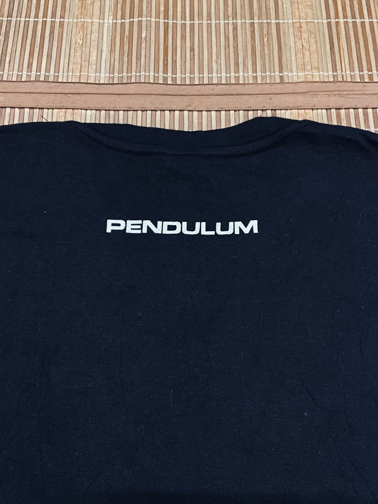 Band Tees PENDULUM BAND TEE Size US L / EU 52-54 / 3 - 12 Thumbnail