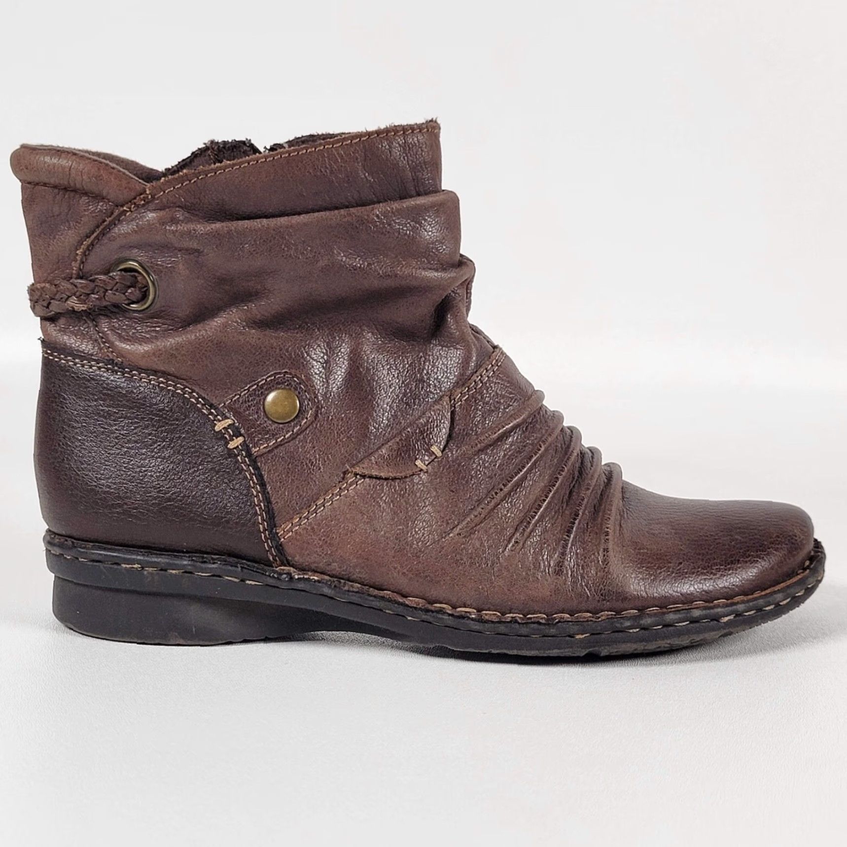 Vintage Bass Women's Size 9 M Brown Pleated Leather Ankle Booties Boots Size US 9 / IT 39 - 4 Thumbnail