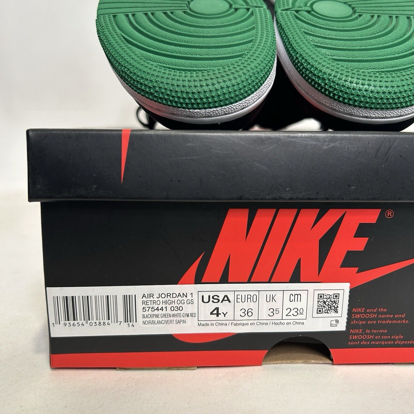 Nike Nike Shoes Air Jordan 1 Retro High GS “Pine Green 2.0” 2024 Size US 5.5 / IT 35.5 - 8 Thumbnail