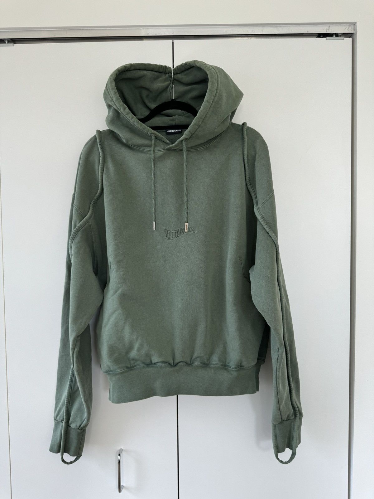 image of Jacquemus Le Sweatshirt Camargue Logo-Embroidered Hoodie L in Green, Men's (Size Large)