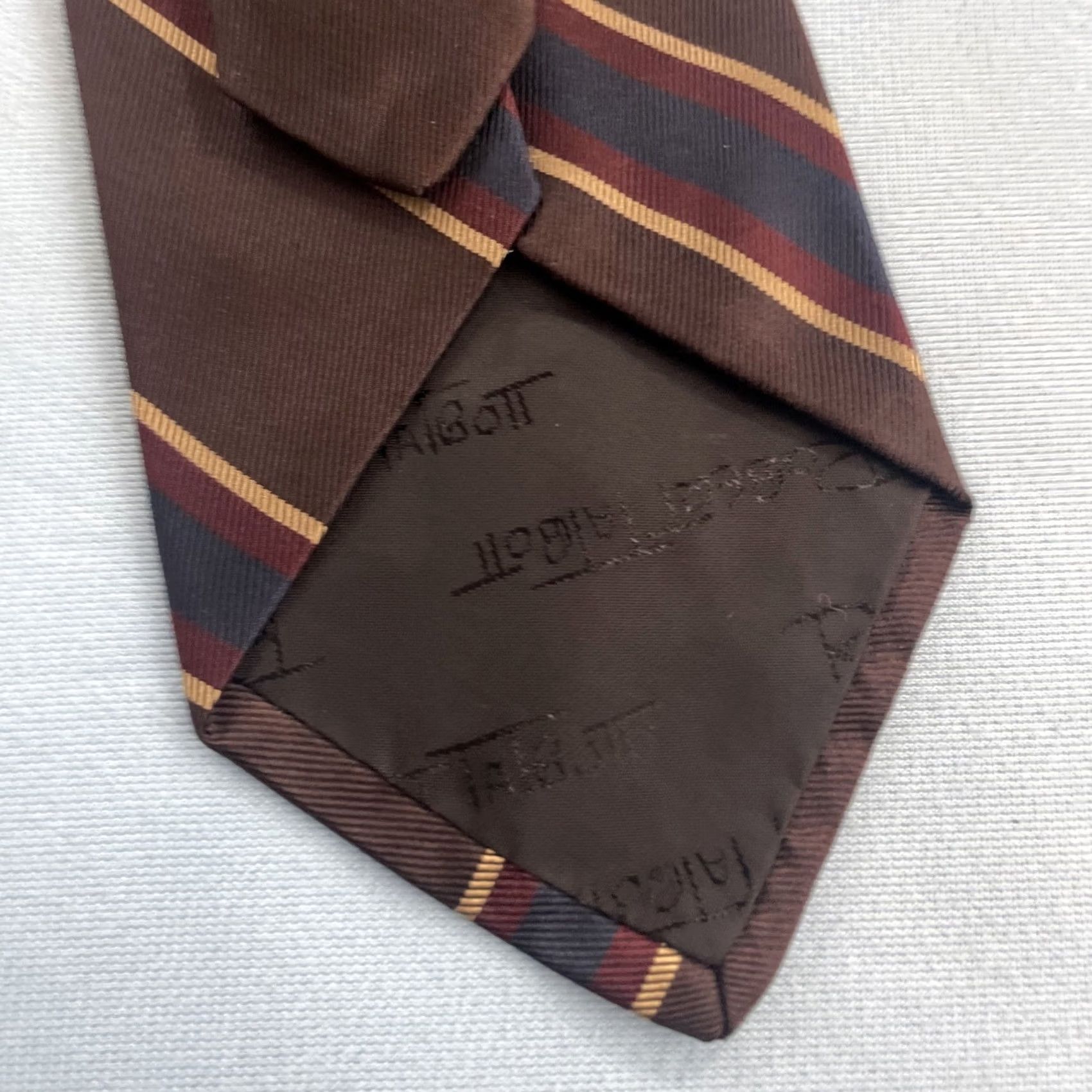 Robert Talbott VINTAGE Robert Talbott Ascot Shop Silk Neck Tie Brown Woven Repp Tie 60s USA 3.5x58 Mens Tie Brown Silk Repp Vintage Geometric Size ONE SIZE - 7 Thumbnail