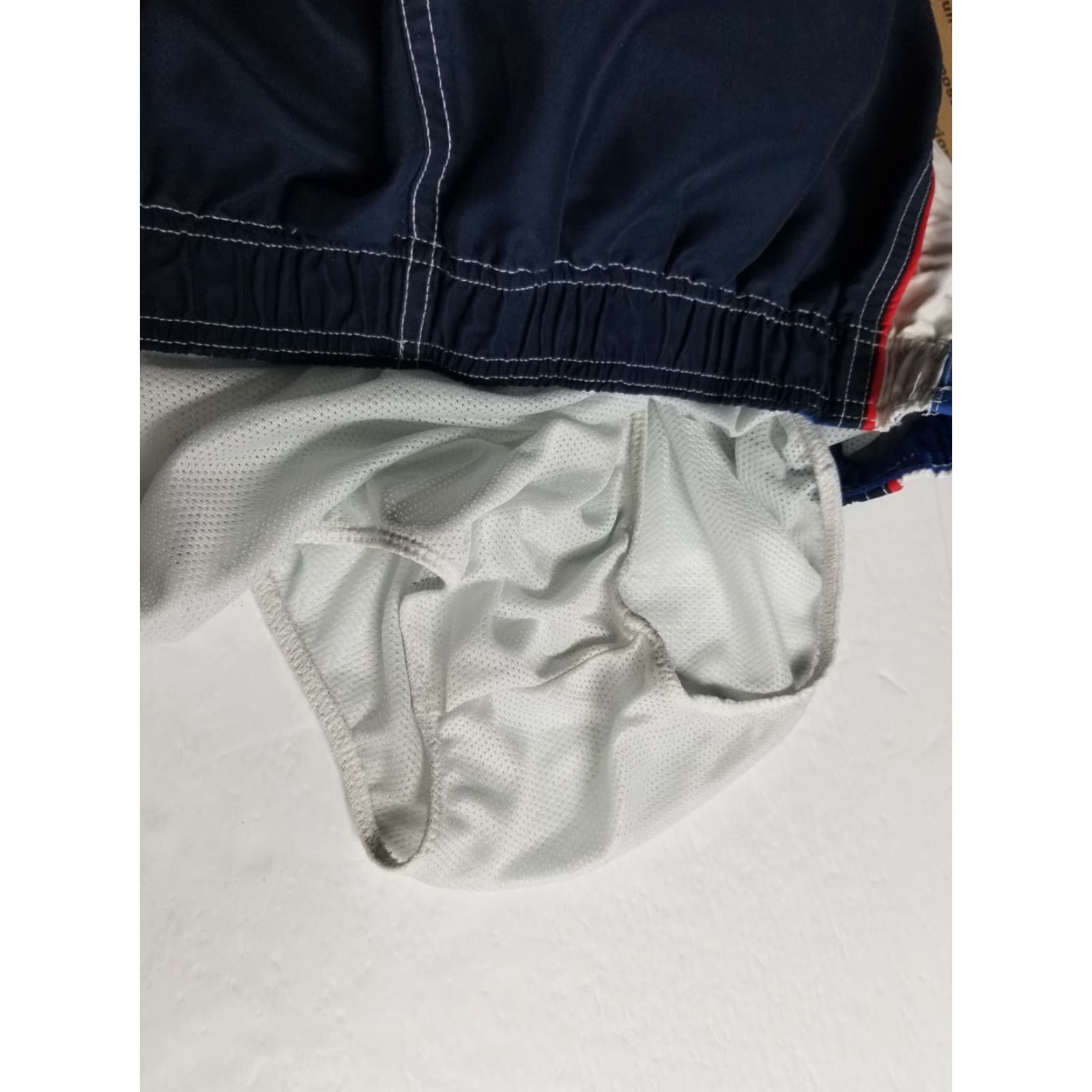 Ocean Pacific VINTAGE Ocean Pacific Board Shorts Swim Trunk Mens L Blue Ombré Drawstring Pockets Above-the-Knee Size US 33 - 5 Thumbnail