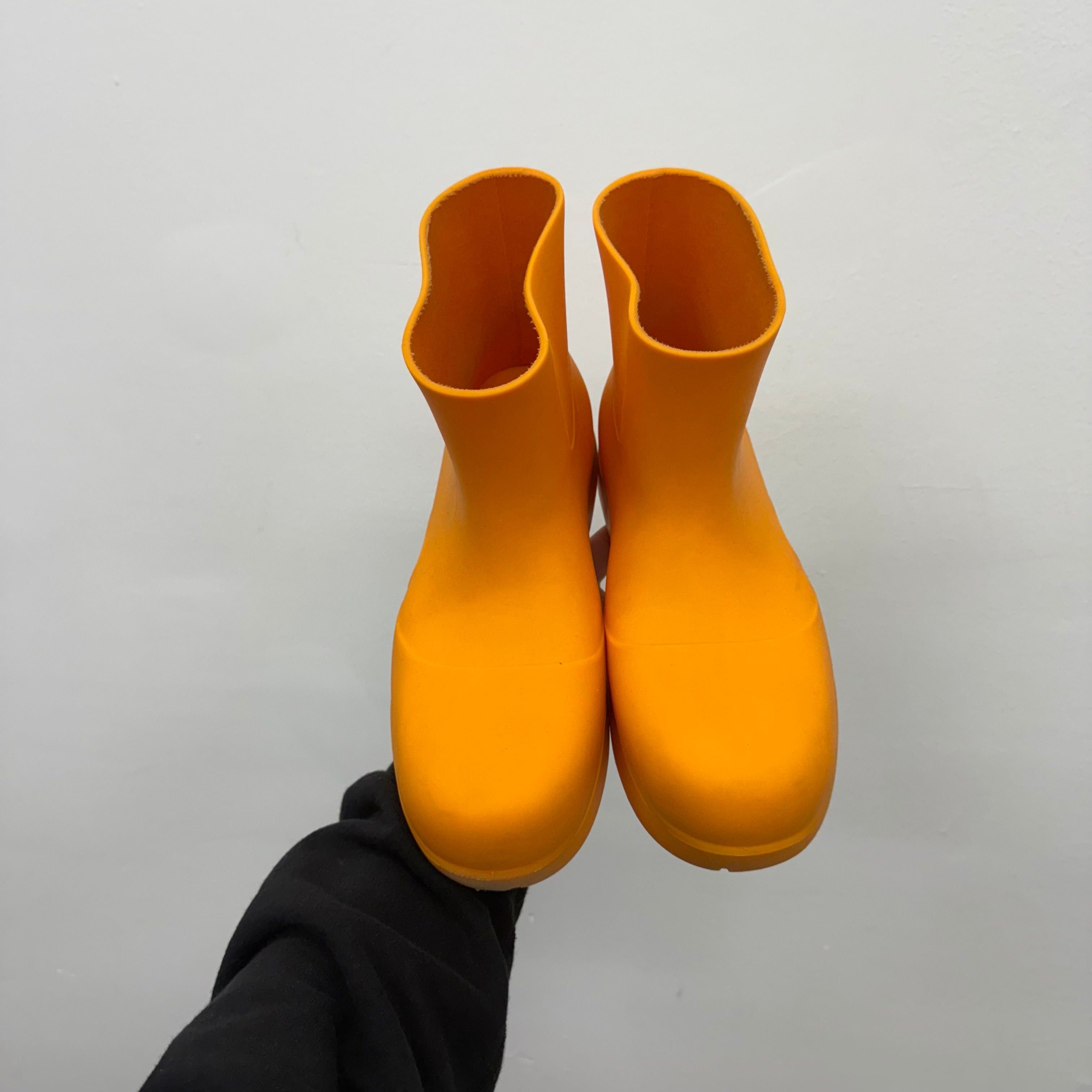 Bottega Veneta Bottega Veneta Orange Puddle Boot - Size 43 (US 10) Size US 10 / EU 43 - 2 Thumbnail