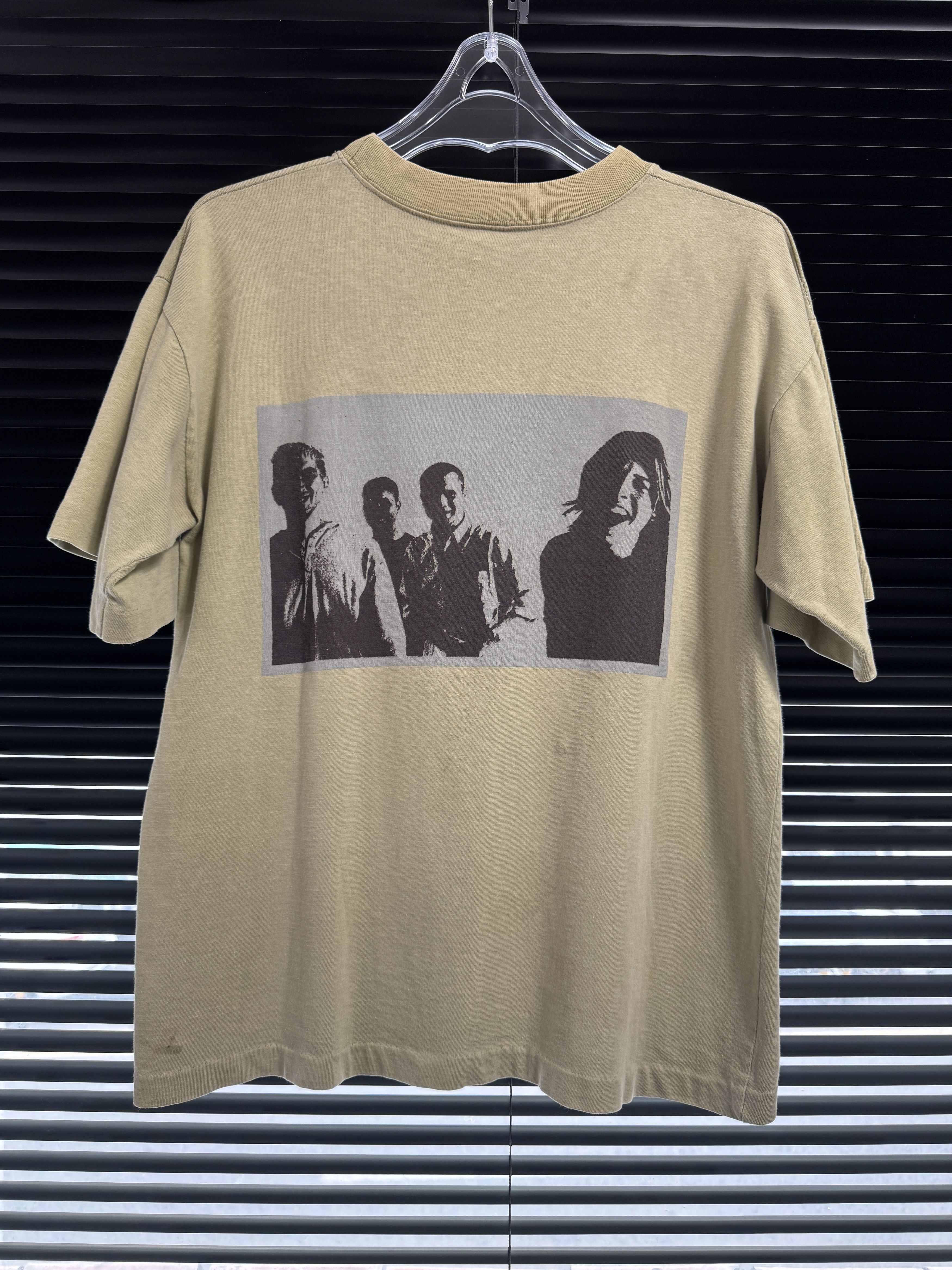 Vintage Vintage Rare 90s Foo Fighters Boot Tshirt Size US M / EU 48-50 / 2 - 2 Thumbnail