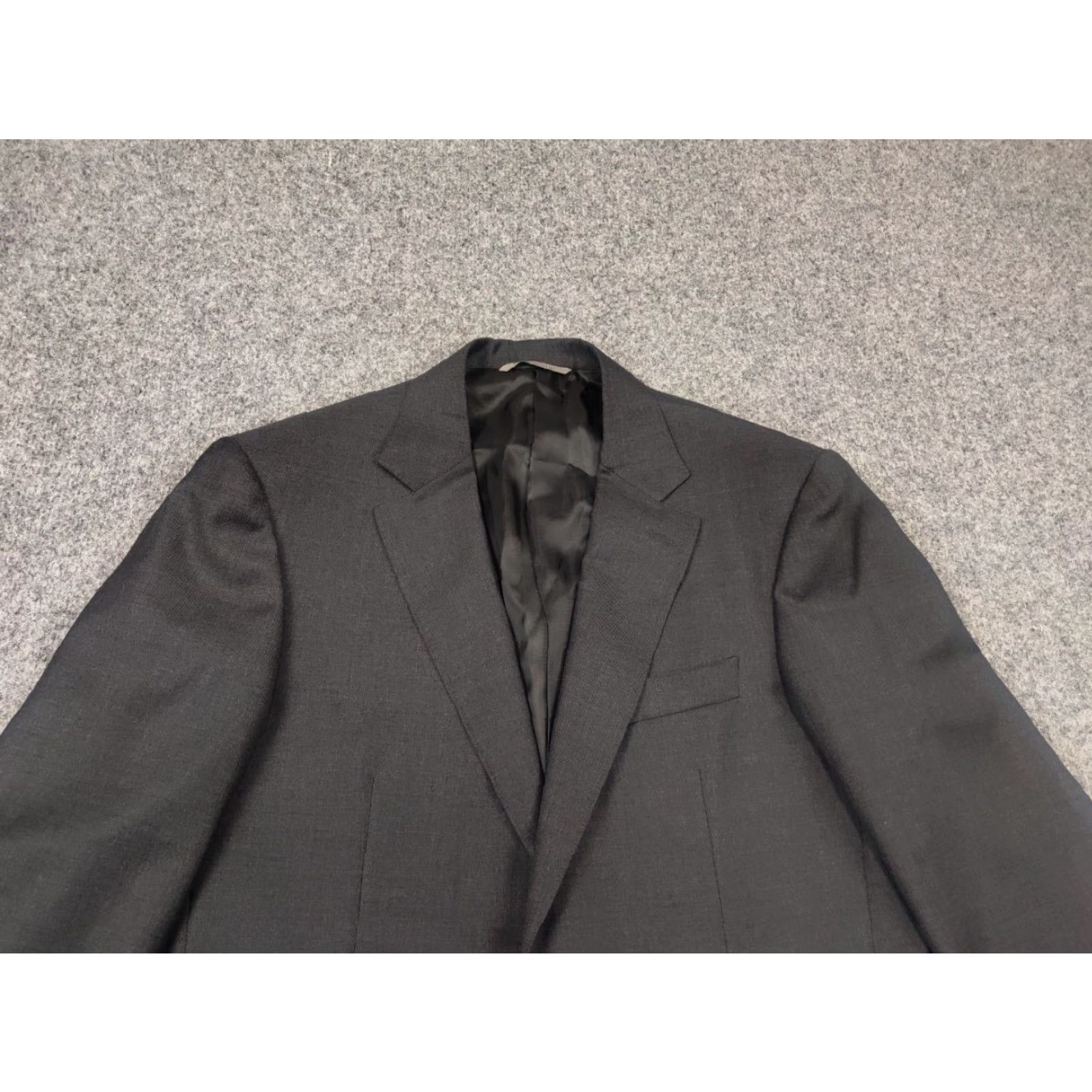 Canali Canali Italy Design 13280 / 30 slim fit 2 button Business Classic Suit Dark Gray wool fabric Size 50R - 3 Thumbnail