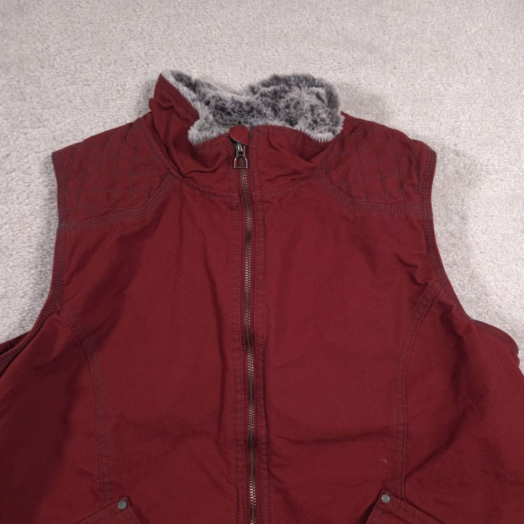 Vintage Noble Outfitters Vest Womens XL Burgundy Sherpa Lined Zip Pockets Outdoor Riding Size XL / US 12-14 / IT 48-50 - 3 Thumbnail