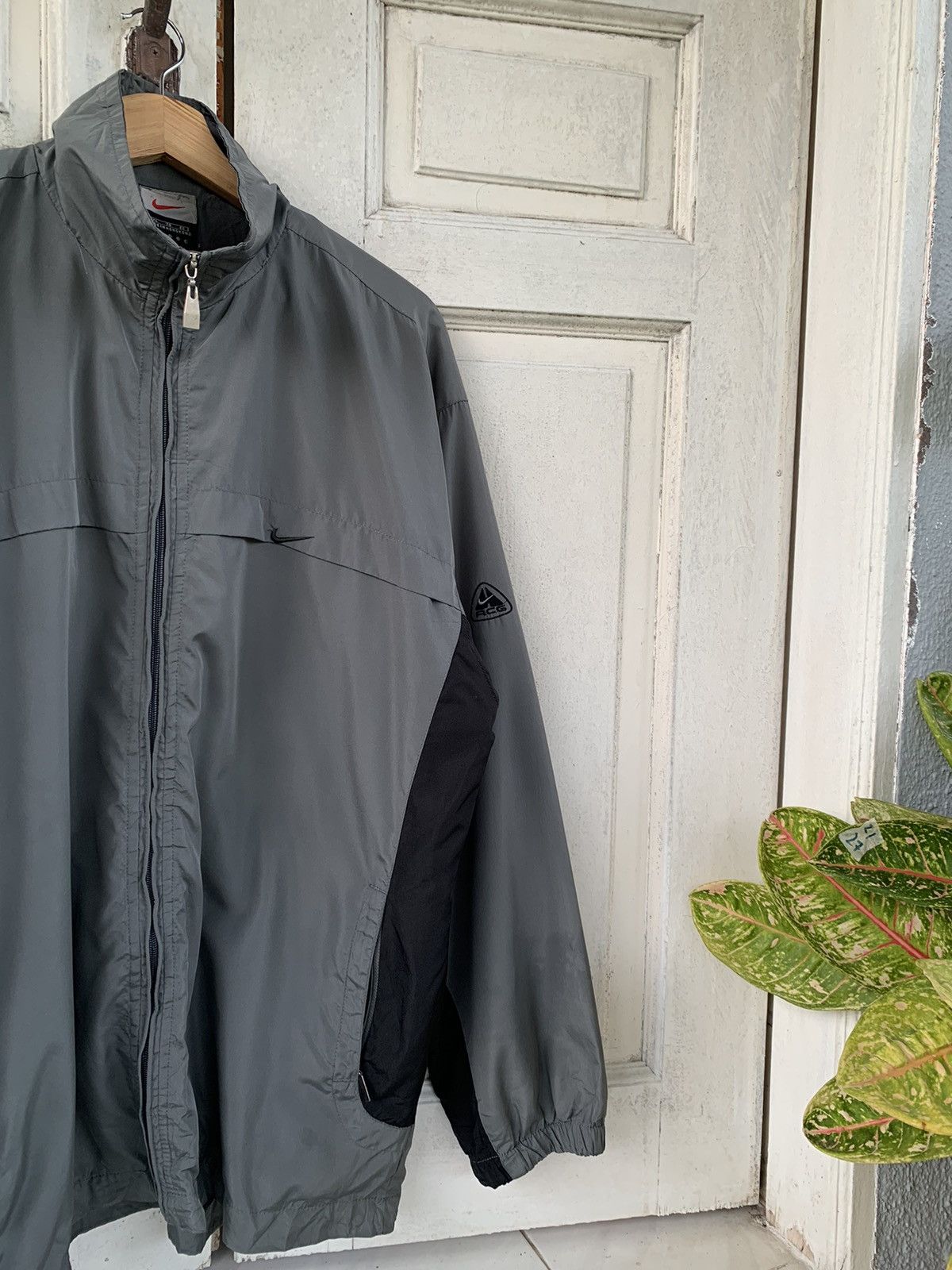 Nike ACG × Vintage Vintage Nike ACG Light windbreaker jacket Size US XL / EU 56 / 4 - 8 Thumbnail