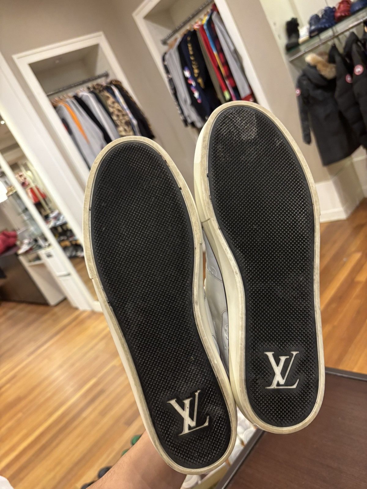 Louis Vuitton Louis Vuitton White Leather Trainers Size US 11 / EU 44 - 9 Thumbnail