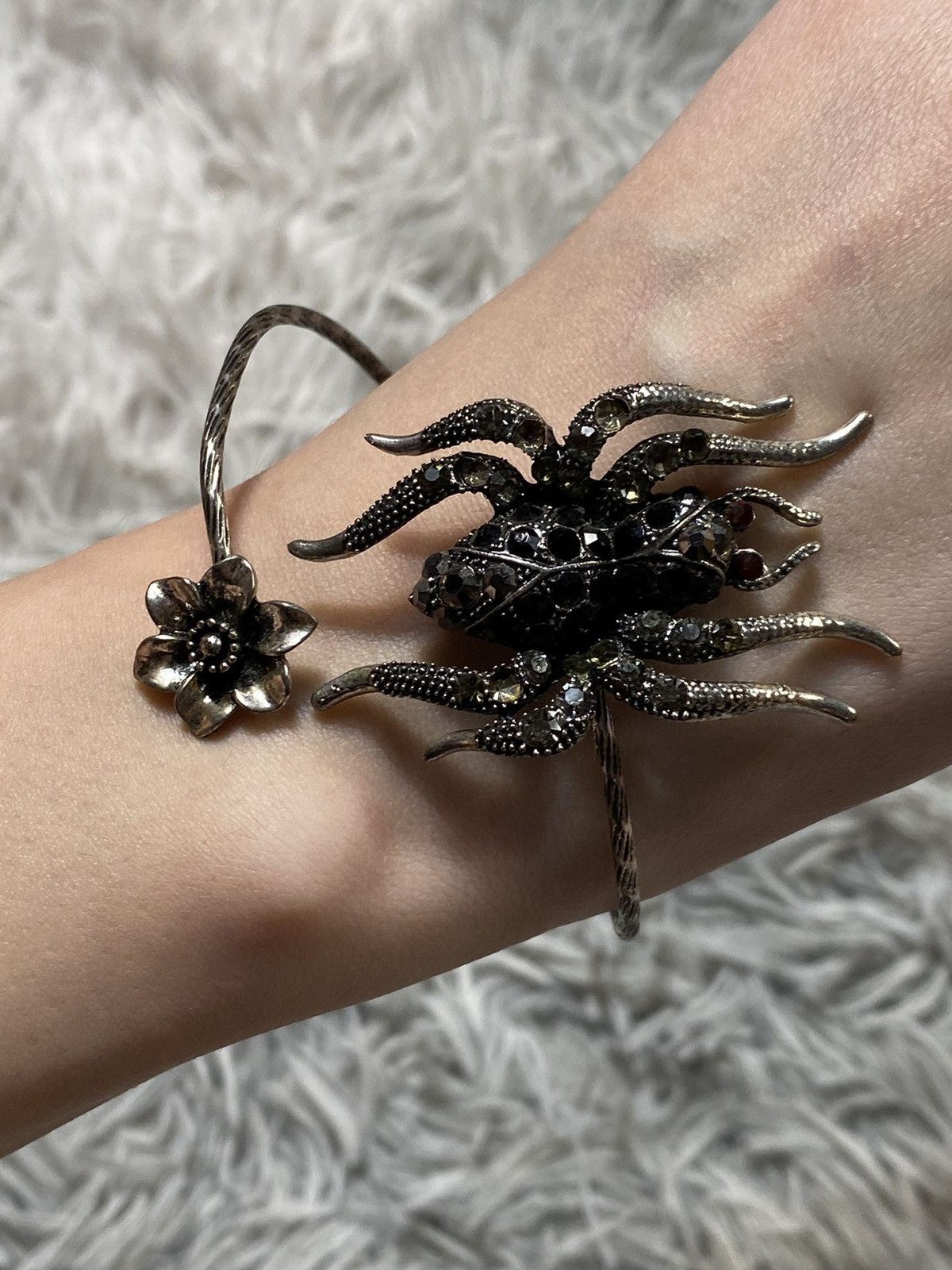 Jewelry Bold Spider Bracelet - Gothic Statement Size ONE SIZE - 8 Thumbnail