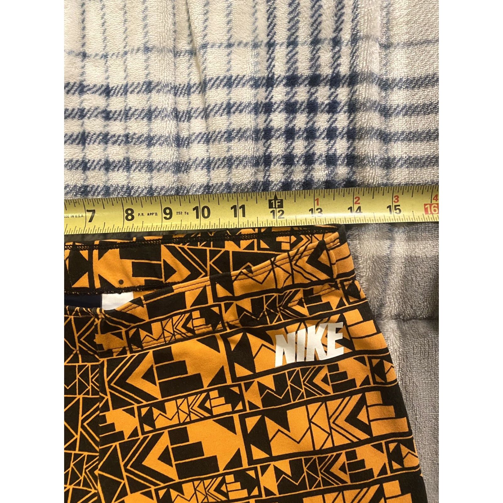 Nike Nike Leggings Womens Large Orange Aztec Print Nike Spell Out Size 36" / US 14 / IT 50 - 6 Thumbnail