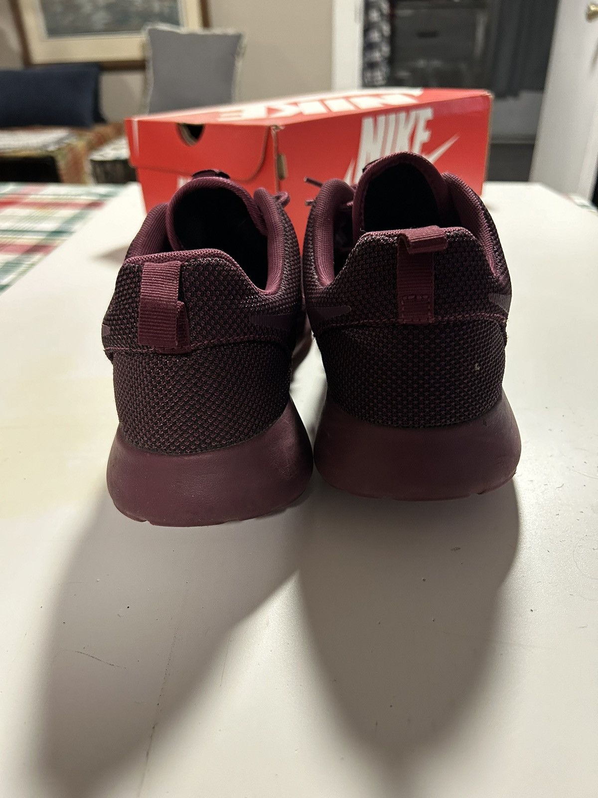 Nike Roshe run Size US 8.5 / EU 41-42 - 1 Thumbnail