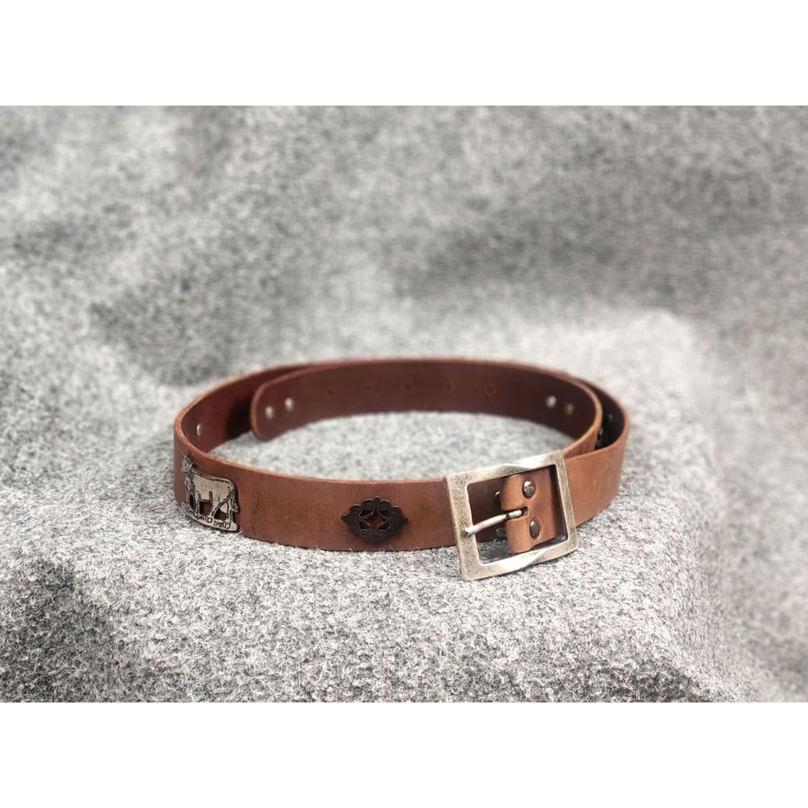 Etro VINTAGE Etro Leather belt Mens 90s logo cows buckle Brown Leather Dress Belt One Size Brown ETRO Mens Belt Size ONE SIZE - 2 Thumbnail