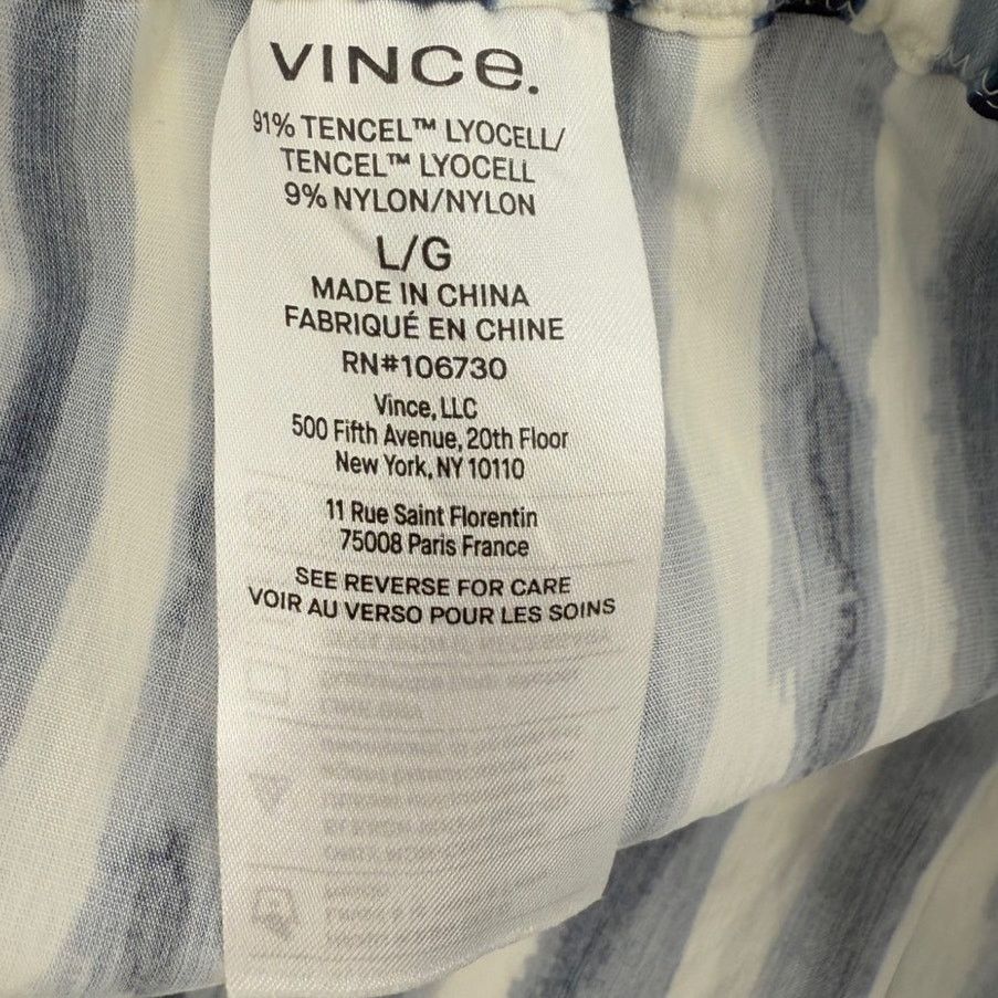Vince NWT Vince Women's Painterly Coastal Blue Striped Shorts Size 32" / US 10 / IT 46 - 5 Thumbnail