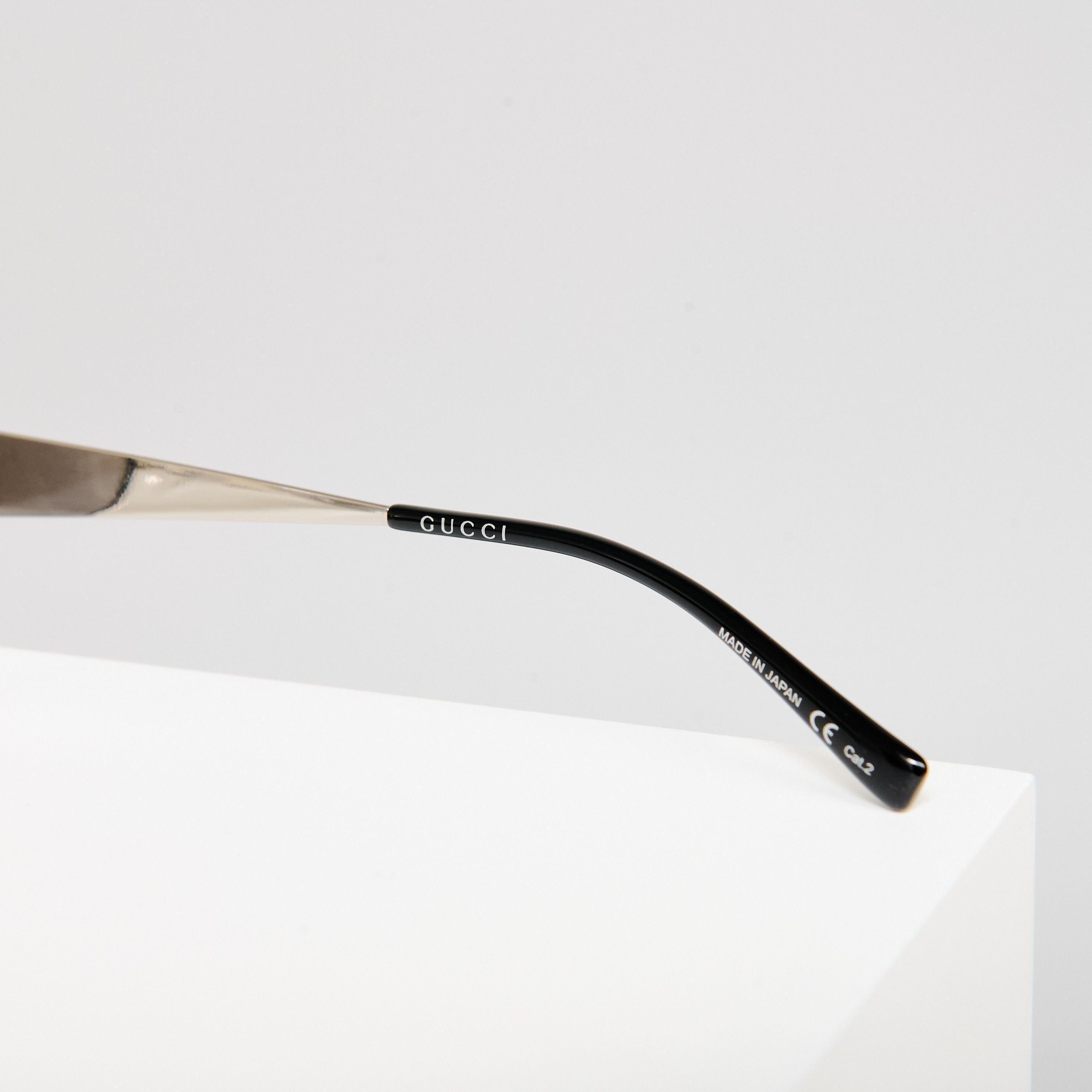 Gucci GUCCI GG1854S 002 Size ONE SIZE - 4 Thumbnail