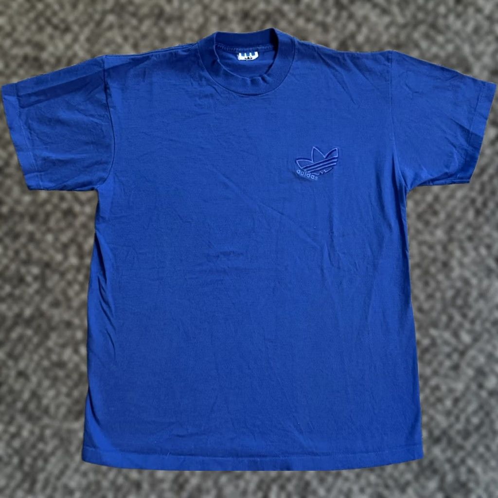 Adidas VINTAGE adidas Blue Embroidered Trefoil T Shirt 90s Sports Soccer Futbol Sz M Mens Size US M / EU 48-50 / 2 - 1 Thumbnail
