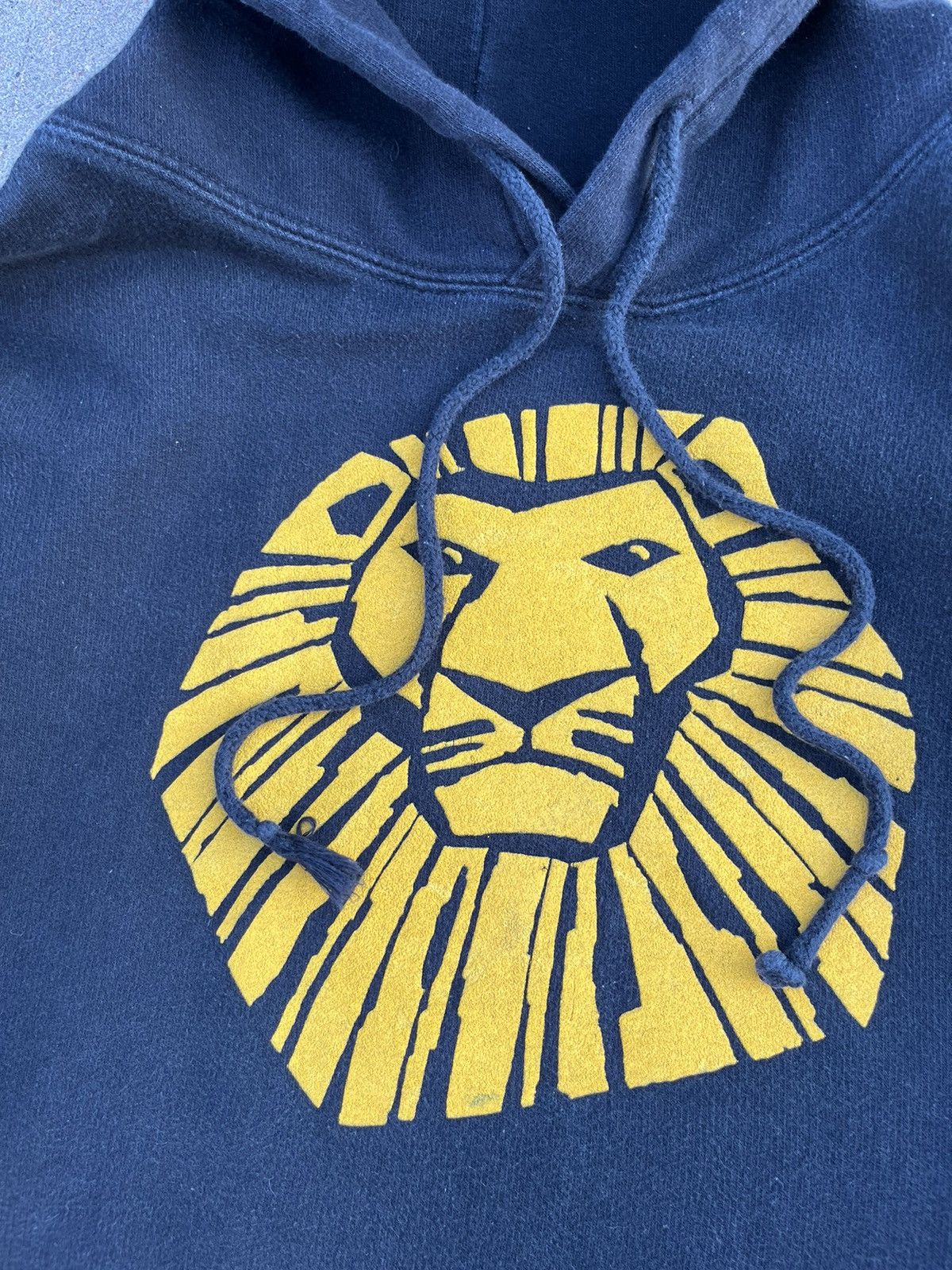 Disney Vintage 00’s The Lion King Musical Disney Presents Hoodie Size US XL / EU 56 / 4 - 4 Thumbnail