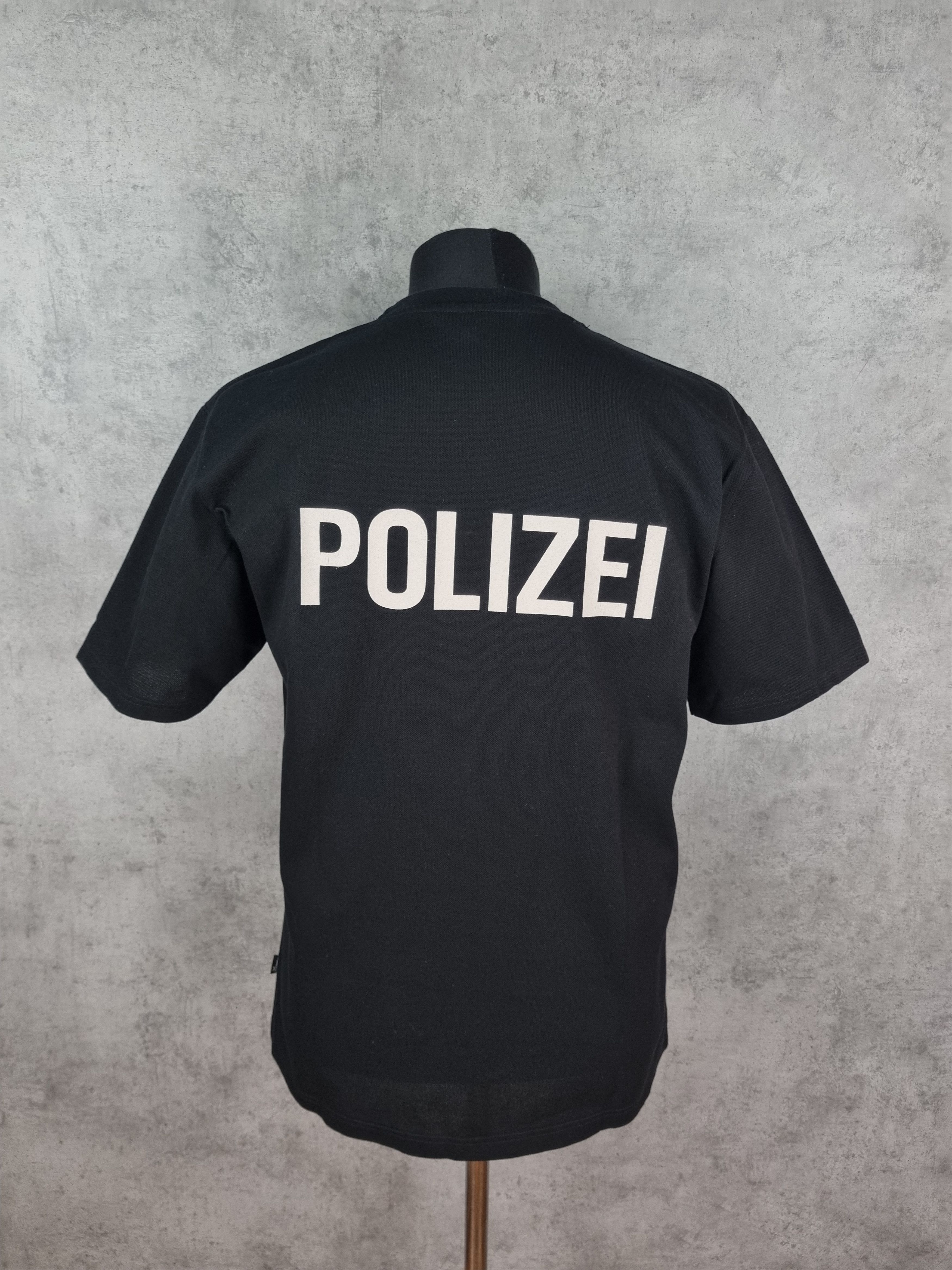Vintage 90s Polizei Print Tee Shirt Vetements Style seen on Kanye Size US L / EU 52-54 / 3 - 2 Thumbnail