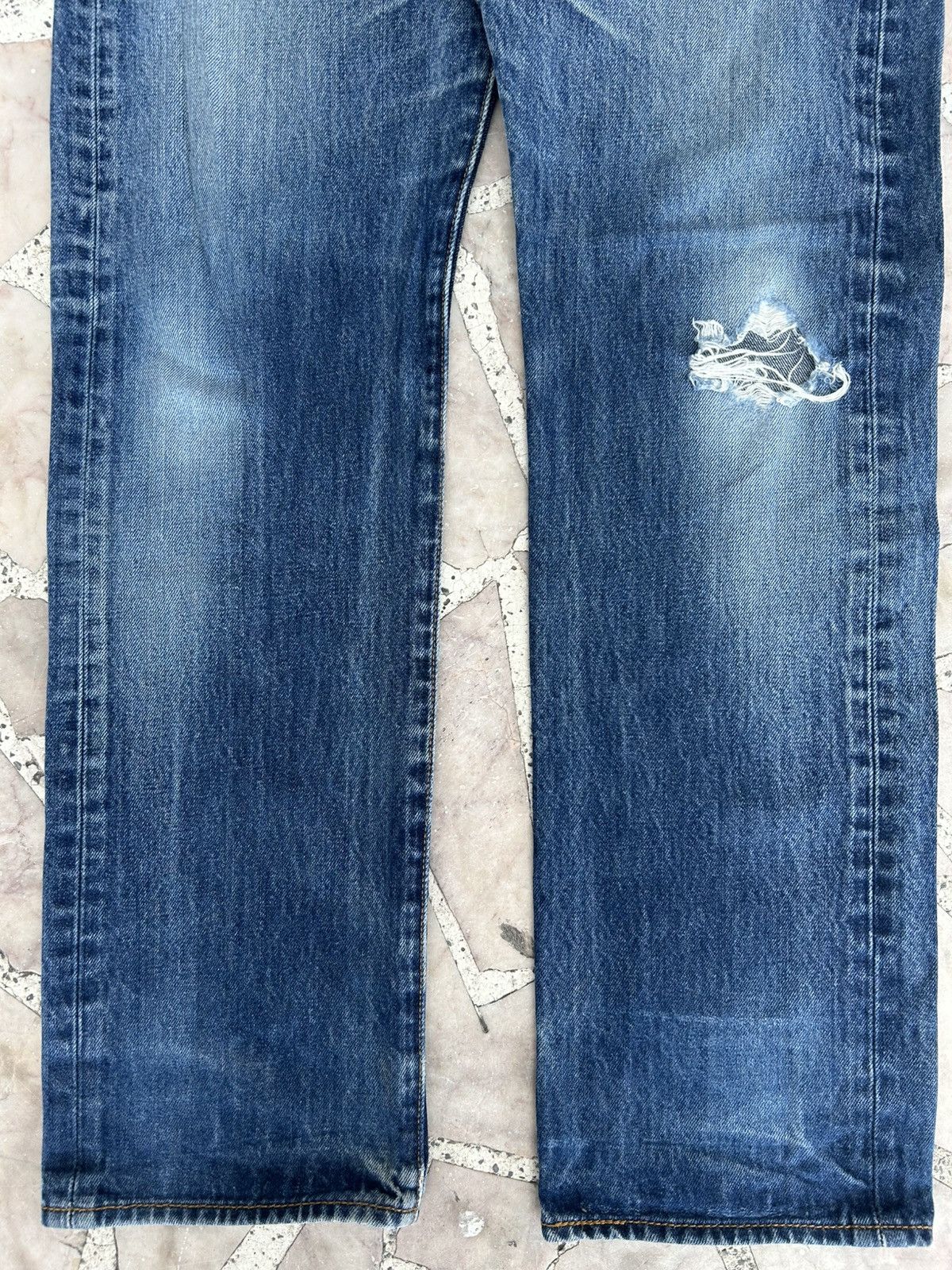 Levi's Levis W35 Ripped Denim Jeans Size US 35 - 3 Thumbnail