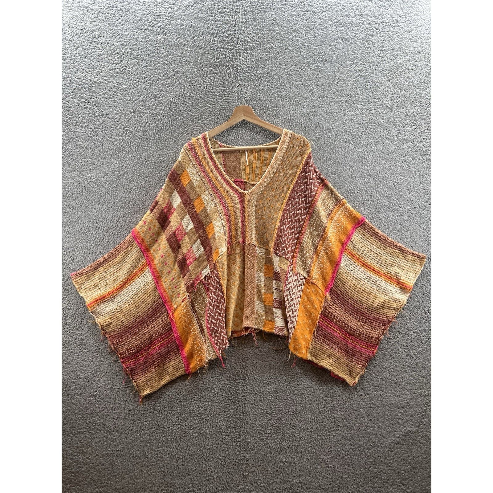 Free People Free People Desert Flowers Pullover Poncho Oversized Small Size S / US 4 / IT 40 - 2 Thumbnail