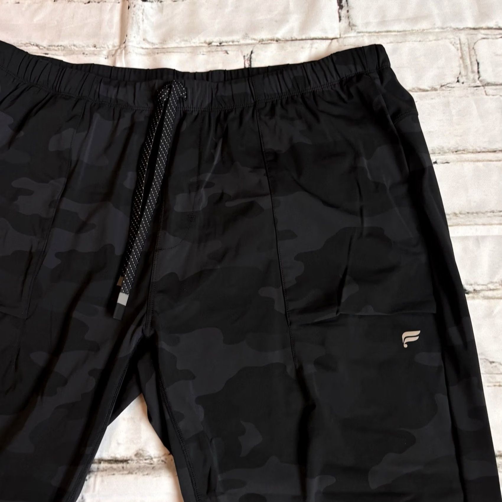 Fabletics Mens Fabletics The One Joggers Pants Black Tactical Camo 2XL / 31" inseam - Athletic Pants Mens Size US 39 - 3 Thumbnail