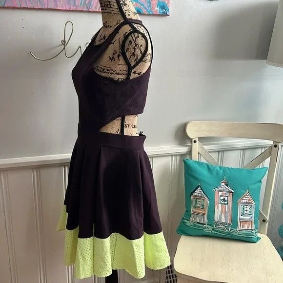 Lululemon Lululemon Away Dress NWT excellent condition Size L / US 10 / IT 46 - 6 Thumbnail