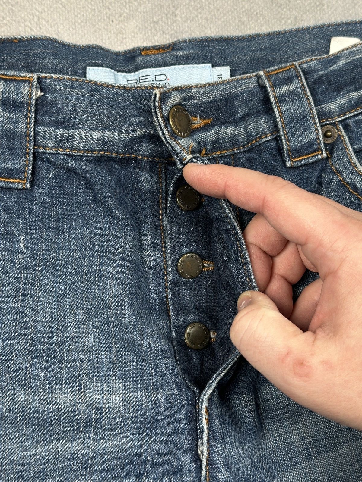 Valentino R.E.D. Valentino Vintage Faded Denim Jeans Flap Back Pockets Size US 31 - 8 Thumbnail
