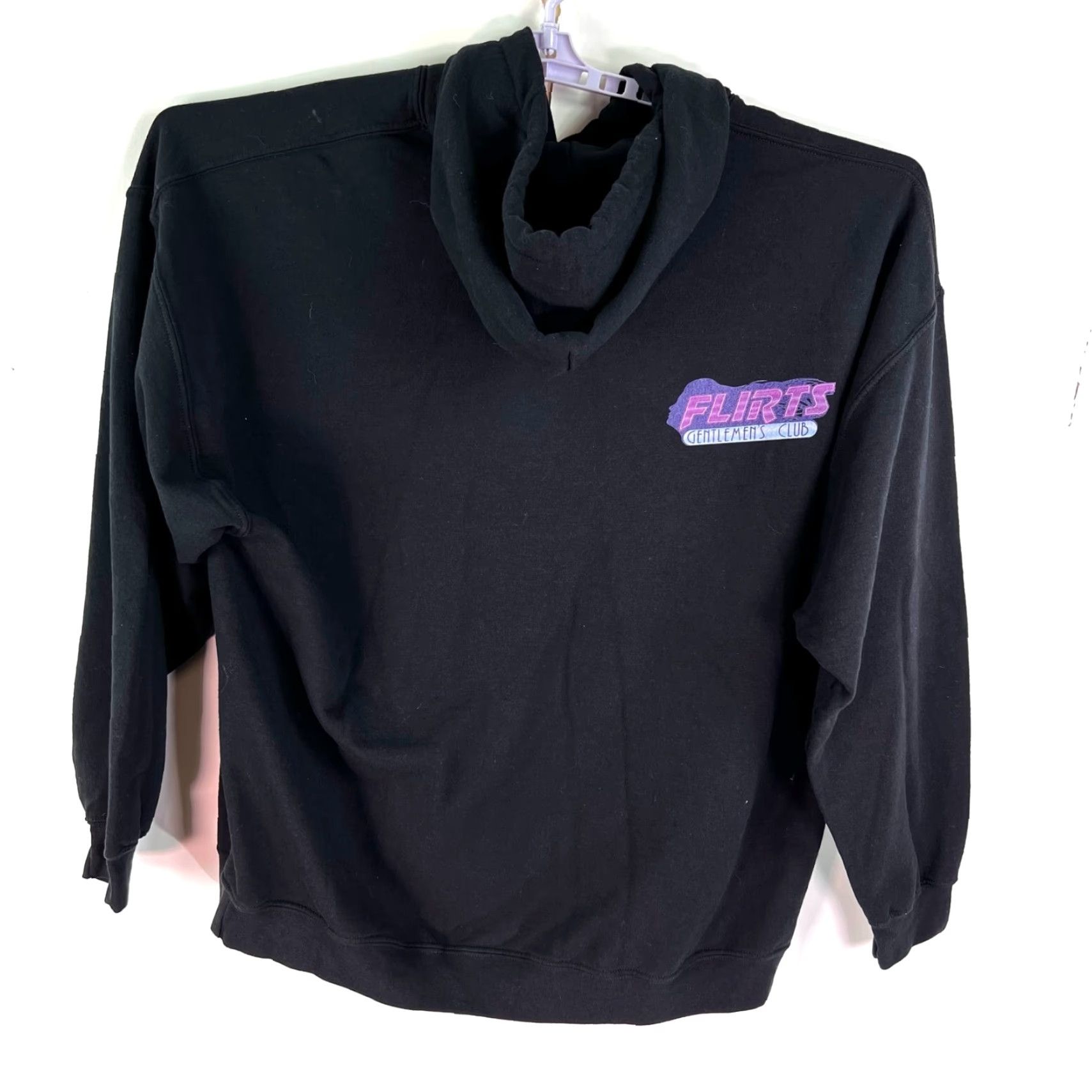 Gildan VINTAGE Flirts Gentleman's Club Hoodie Mens 2XL Black Gildan Pullover Hoodie (Adult) Black Graphic Print Men 2XL Size US XXL / EU 58 / 5 - 4 Thumbnail
