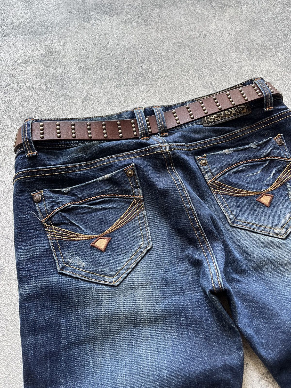 Tornado Mart 2000s HOTCHKISS DENIM FADED FLARE JEAN Size US 32 / EU 48 - 8 Thumbnail