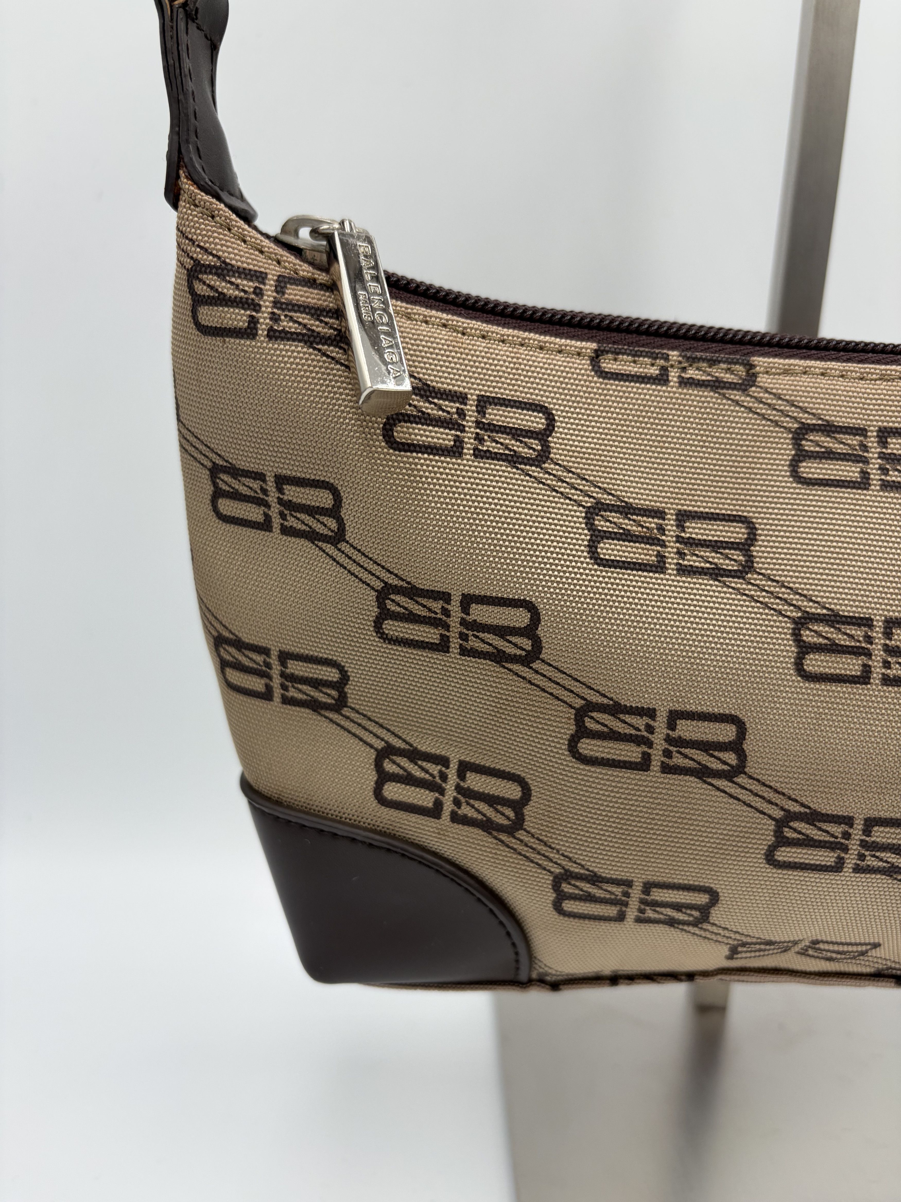 Balenciaga BALENCIAGA BB Monogram Mini Shoulder Bag Size ONE SIZE - 2 Thumbnail