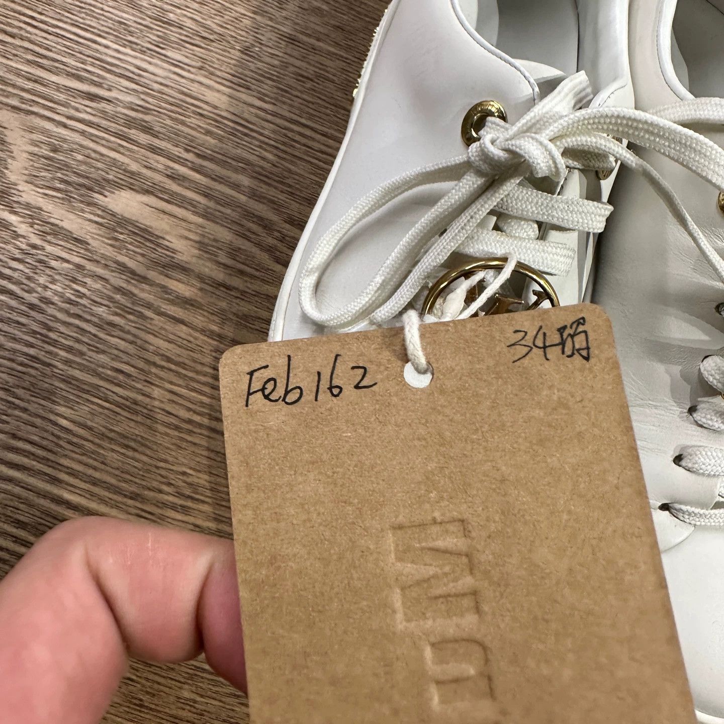 Louis Vuitton Louis Vuitton Frontrow Gold Label Sneakers Women's 34 Size US 4.5 / IT 34.5 - 8 Thumbnail