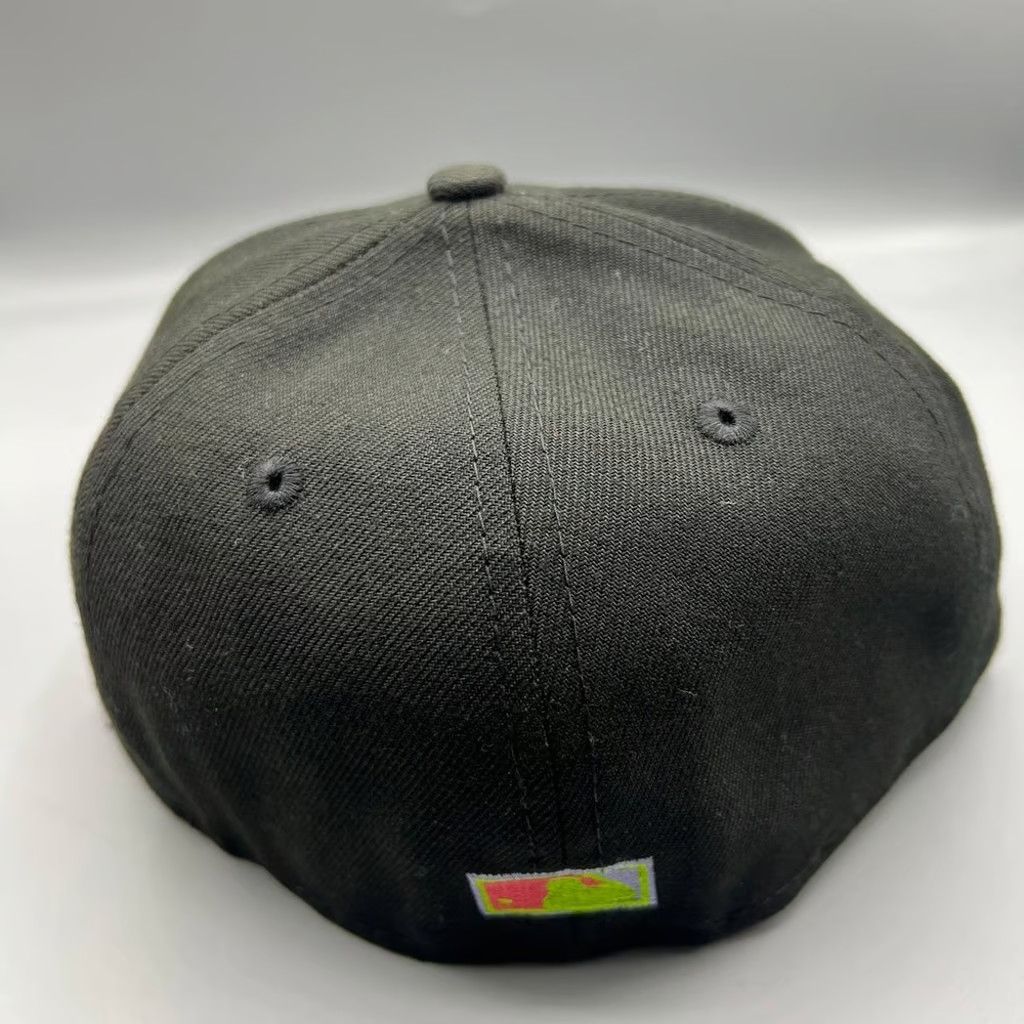 New Era Boston Red Sox Hat Men 7 Black In Living Color Fitted Cap Size ONE SIZE - 6 Thumbnail