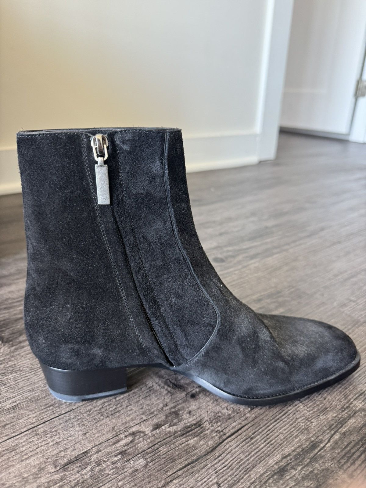 Saint Laurent Paris Saint Laurent Paris Black Suede Wyatt Boots EU40 Size US 7 / EU 40 - 1 Thumbnail