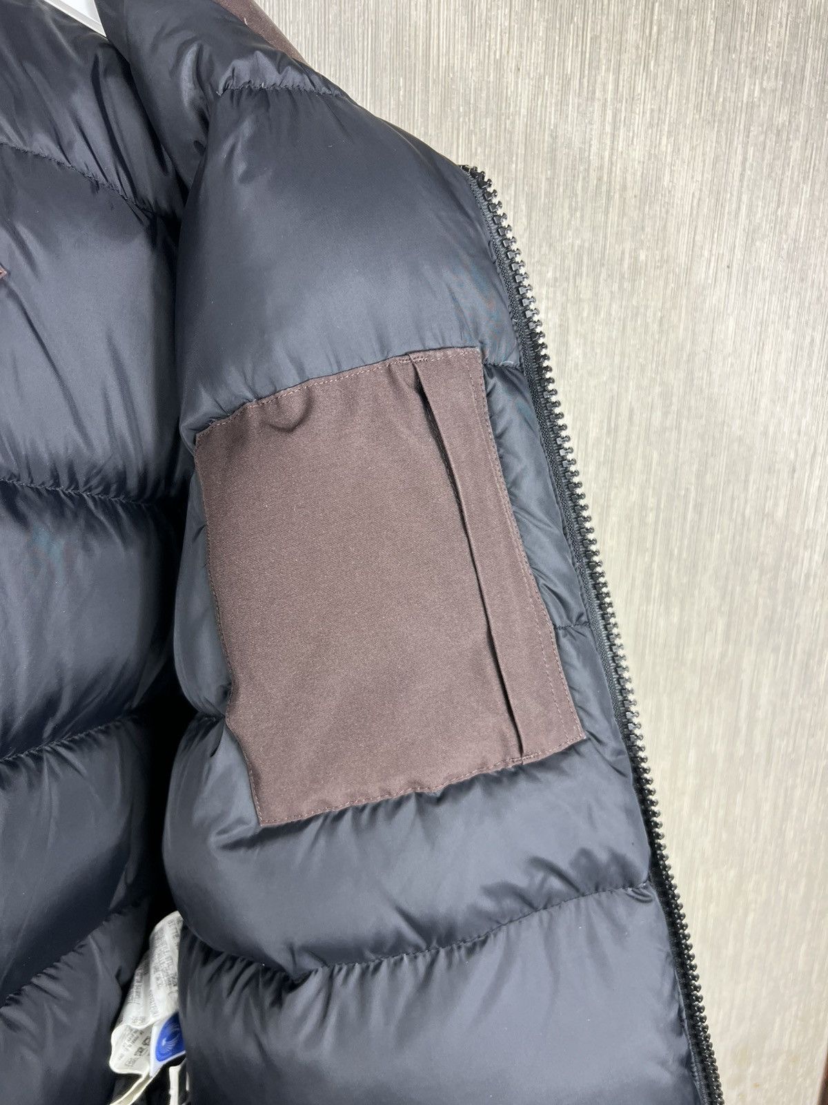 Canada Goose Canada Goose borden bomber down puffer jacket zip military Size US L / EU 52-54 / 3 - 20 Thumbnail
