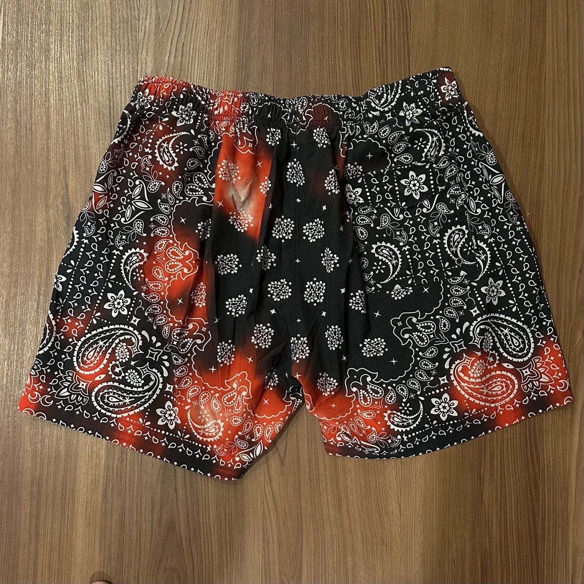 Purple Brand Purple BRAND ECRU Bred Paisley Swim Short Size XXL Size US 38 / EU 54 - 1 Thumbnail