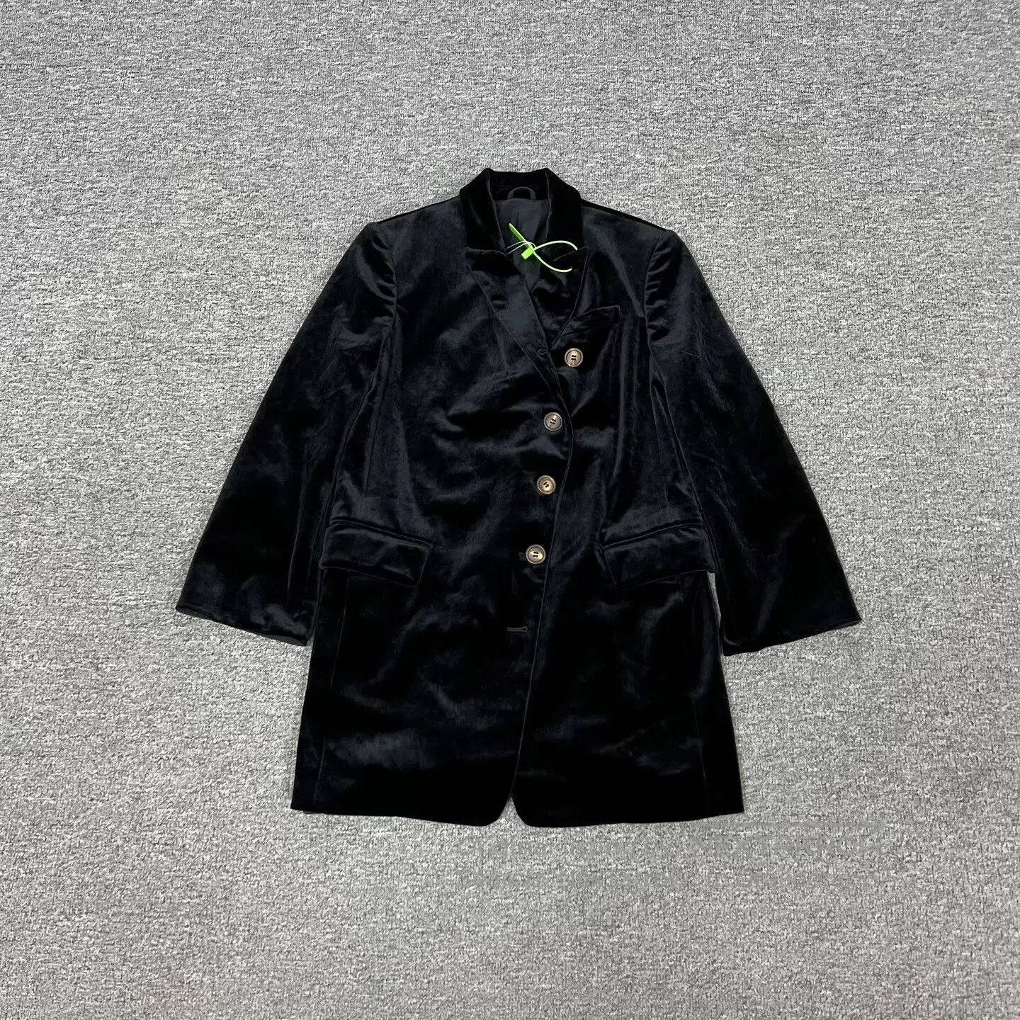 Brunello Cucinelli Brunello Cucinelli Black velvet suit jacket| Size L / US 10 / IT 46 - 1 Thumbnail