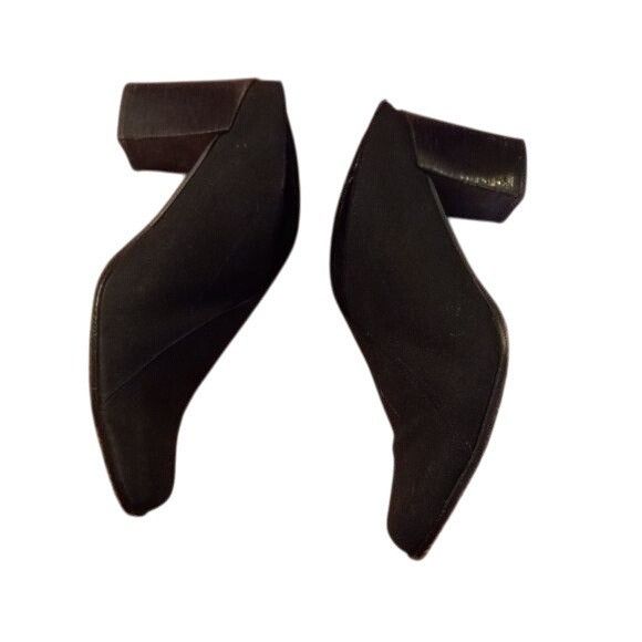 Donald Pliner Donald J Pliner Size 8.5M Women's Black Square-Toe Slip-On S Size US 8.5 / IT 38.5 - 8 Thumbnail
