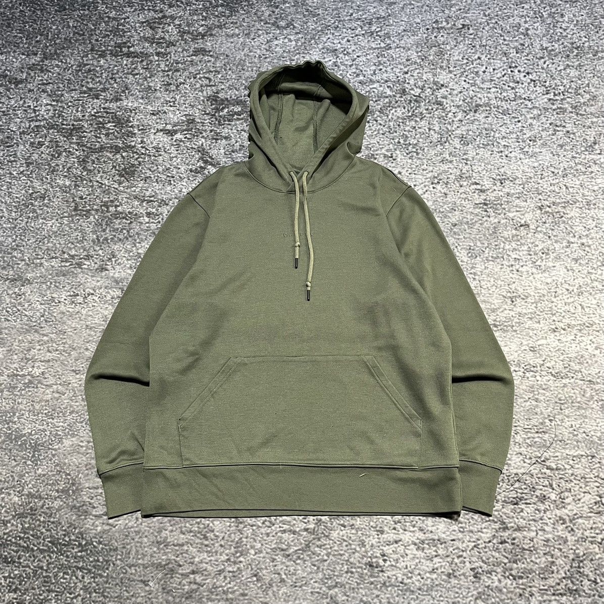 Oakley VINTAGE Y2K OAKLEY GORP TECH SKATER CUSTOM FIT HOODIE XL Size US XL / EU 56 / 4 - 1 Thumbnail
