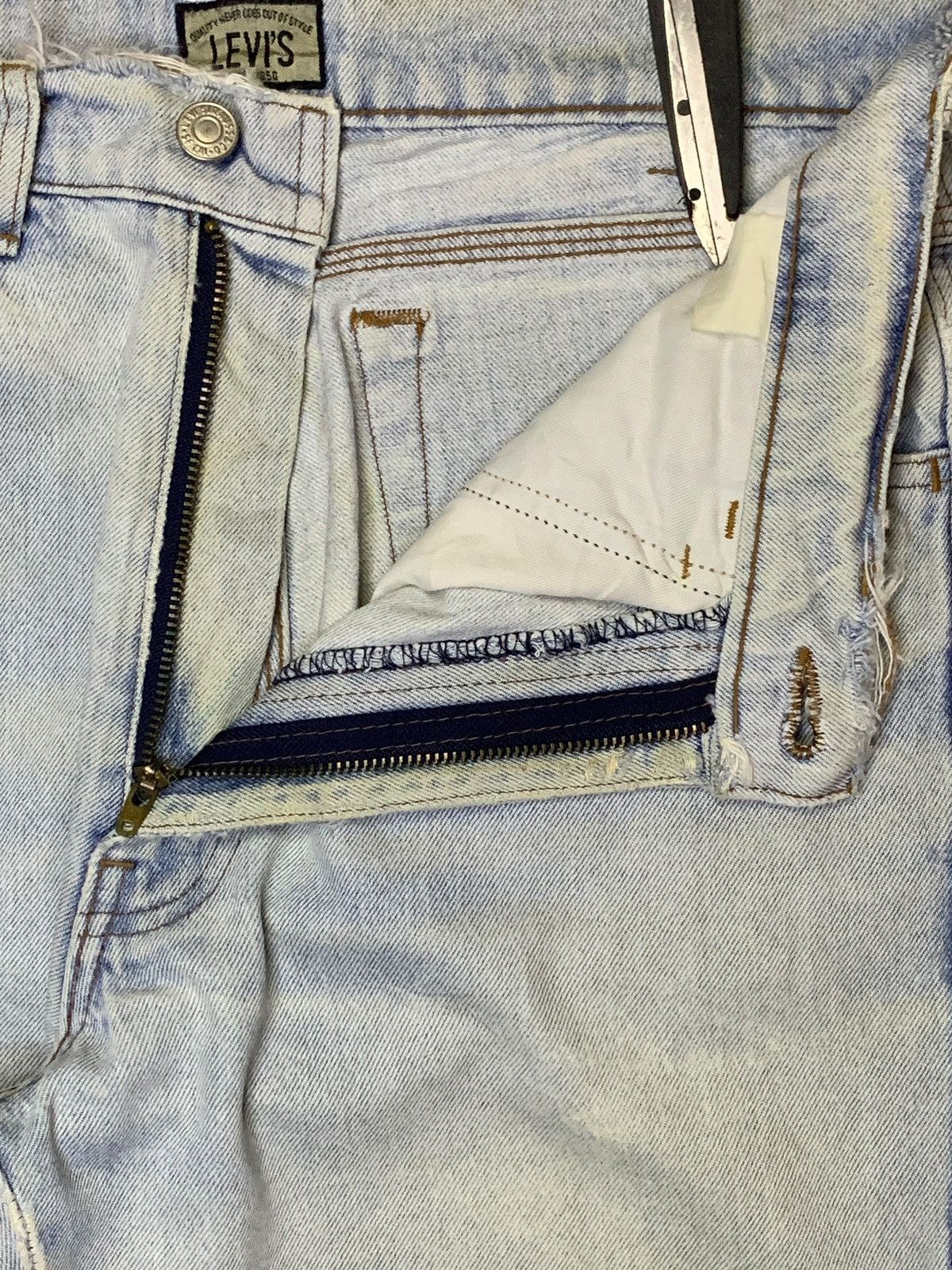 Levi's SALES🔥Vintage 90s Levis Signature Light Wash Distress Jeans Size US 32 / EU 48 - 9 Thumbnail