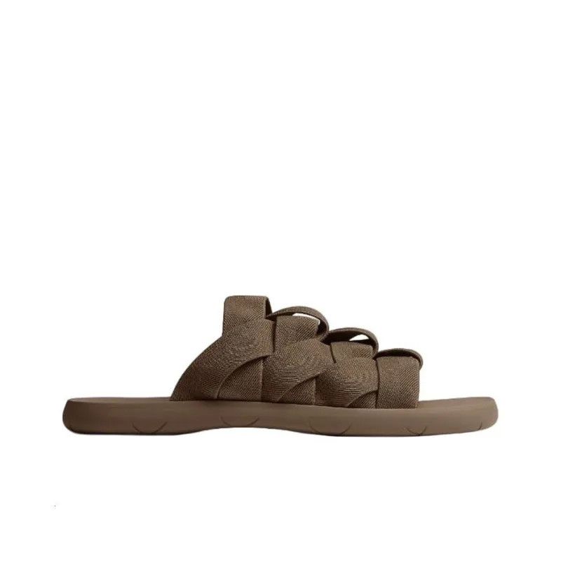 o1n1vont1124 Plat Mules Sandals in Brown