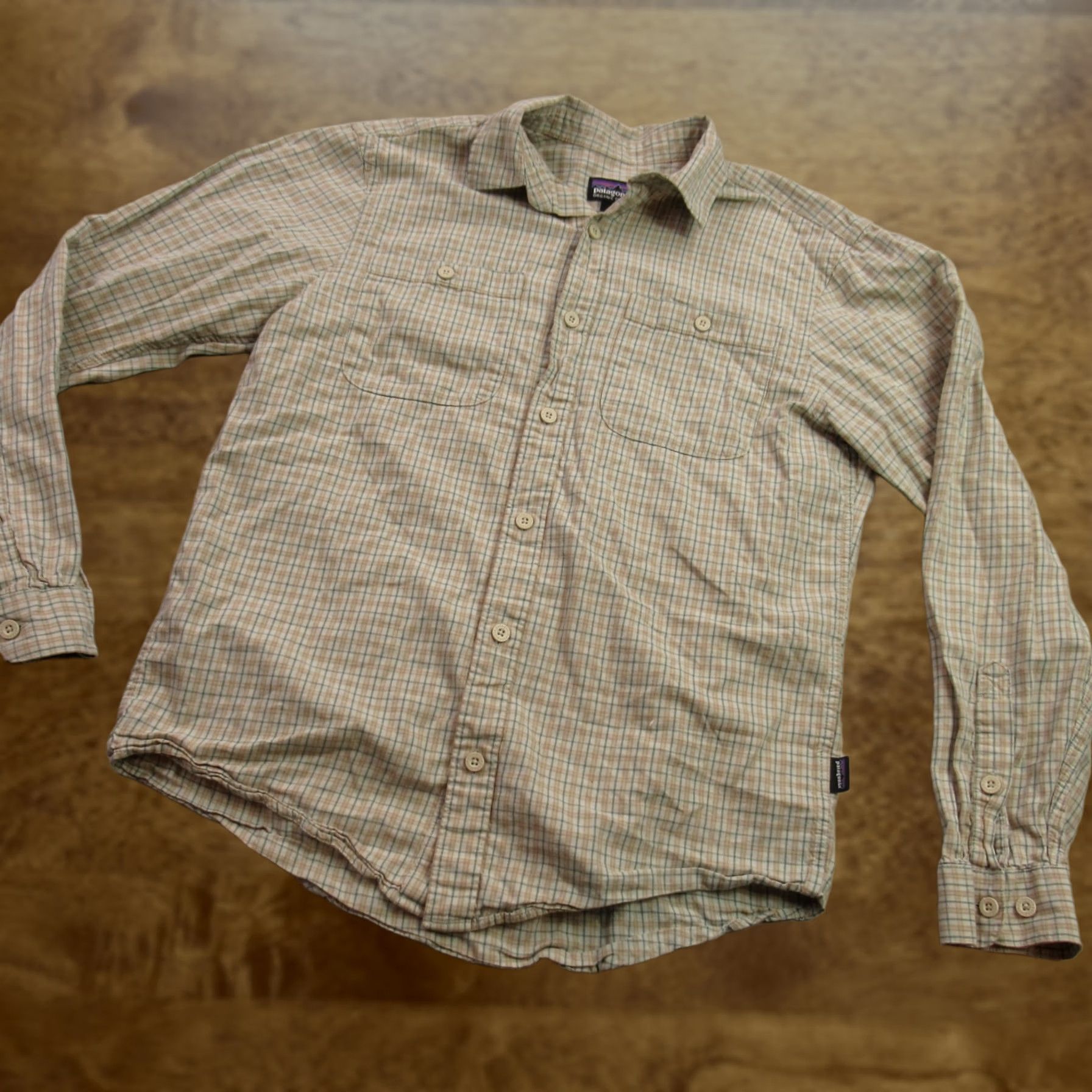Patagonia Patagonia Shirt Mens Small Long Sleeve Button Up Pockets Plaid Outdoors Size US S / EU 44-46 / 1 - 1 Thumbnail