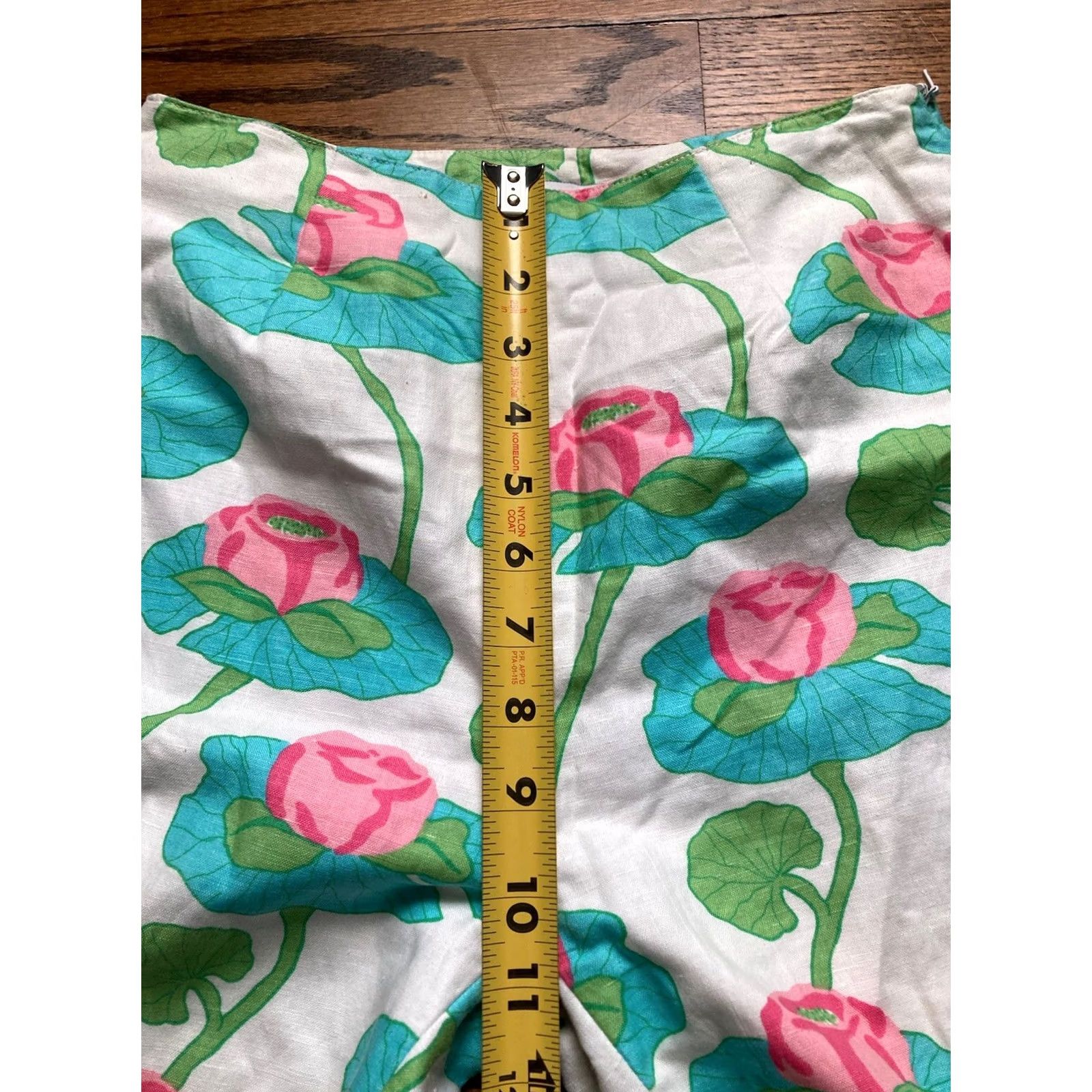 Lilly Pulitzer Lilly Pulitzer Pants Women's Linen Blend White Color Frogs Floral 26x28 Size 2 Ankle Beach Size 26" / US 2 / IT 38 - 5 Thumbnail